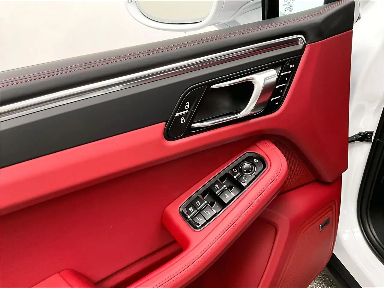 Porsche Macan снимка Porsche Macan