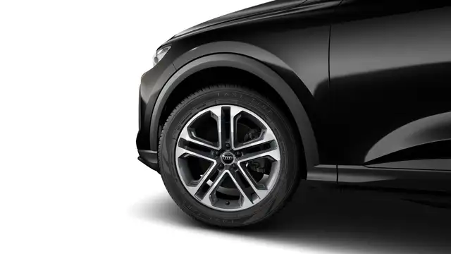 Audi Q5 view 7