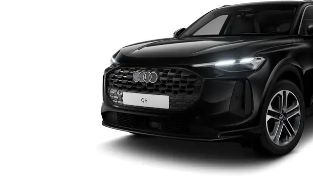 Audi Q5 view 6