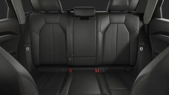 Audi Q5 view 10