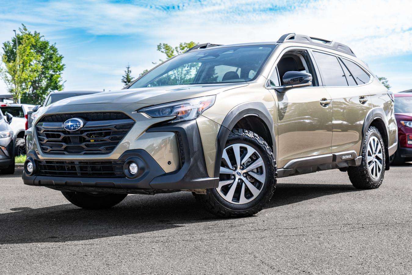2024 Subaru Outback Touring AWD | CARPLAY | HEATED SEATS & STEERING