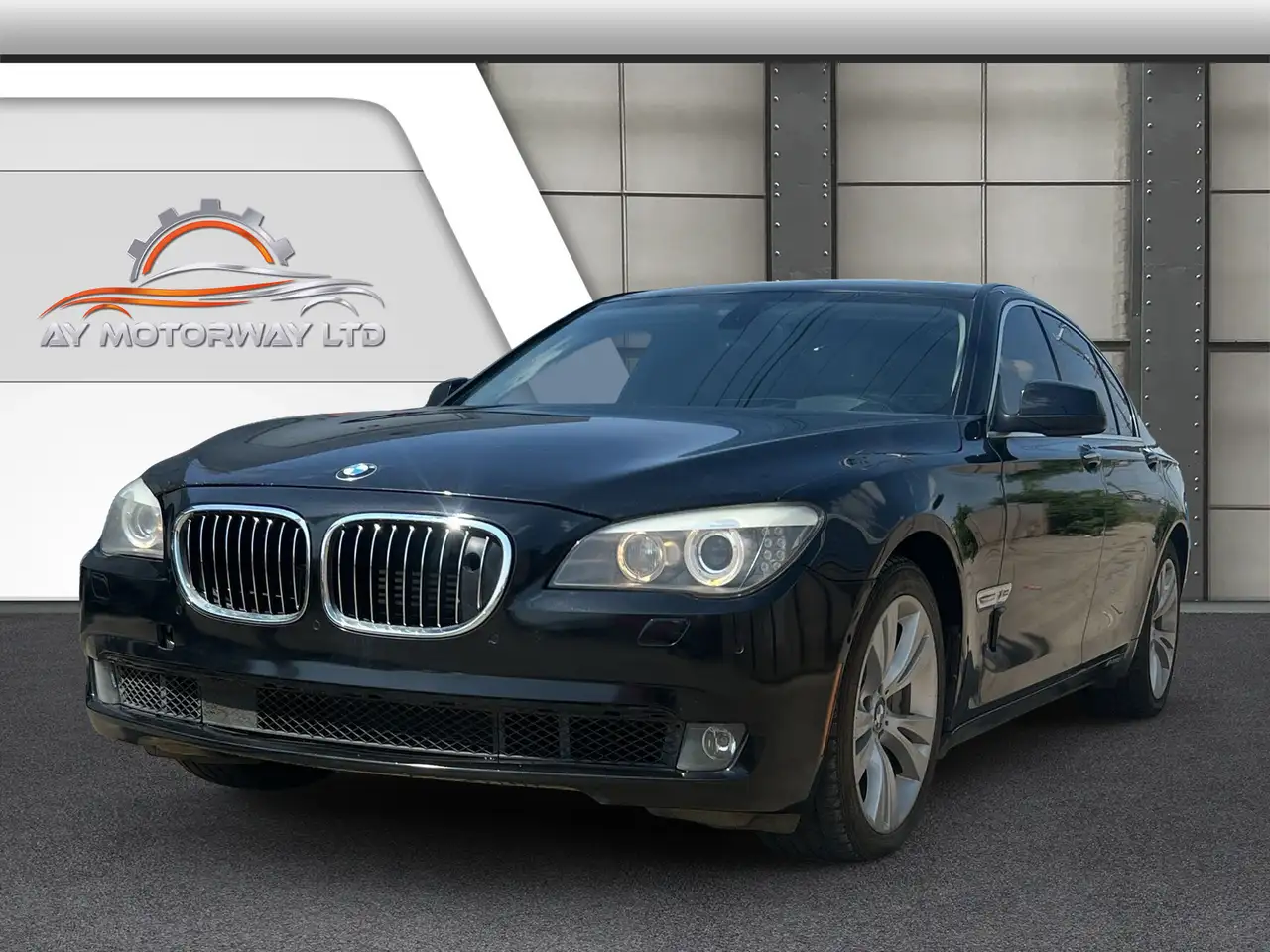 BMW 7 Series снимка BMW 7 Series
