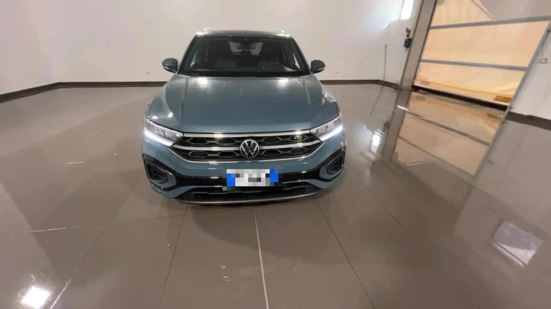 Volkswagen T-Roc 1.0 TSI 110cv R-Line Azul - 2