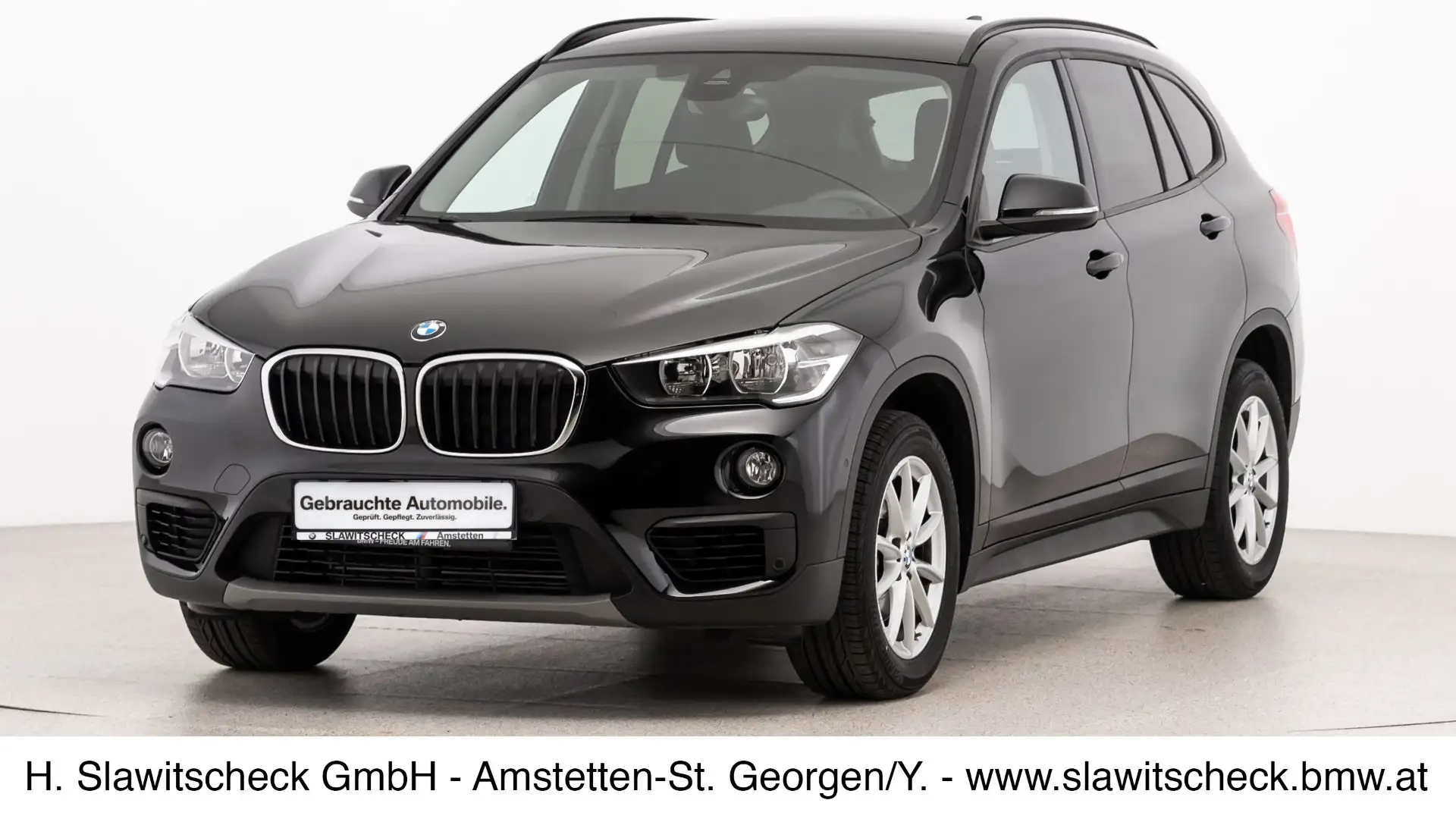 BMW X1 sDrive18i F48 Schwarz - 1