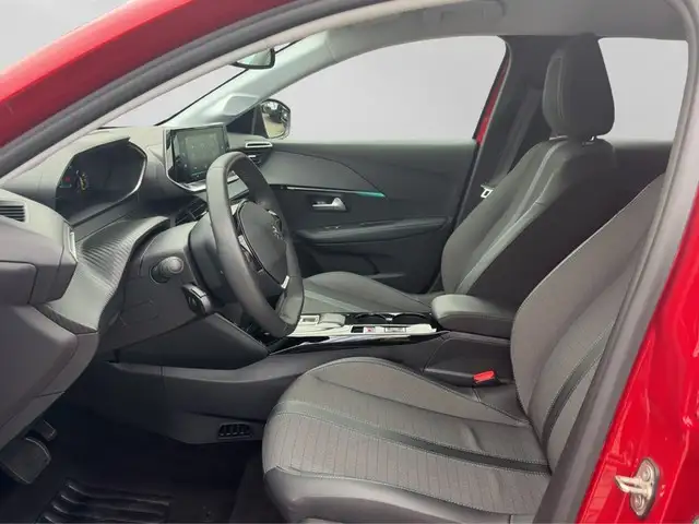 Peugeot E-208 view 8