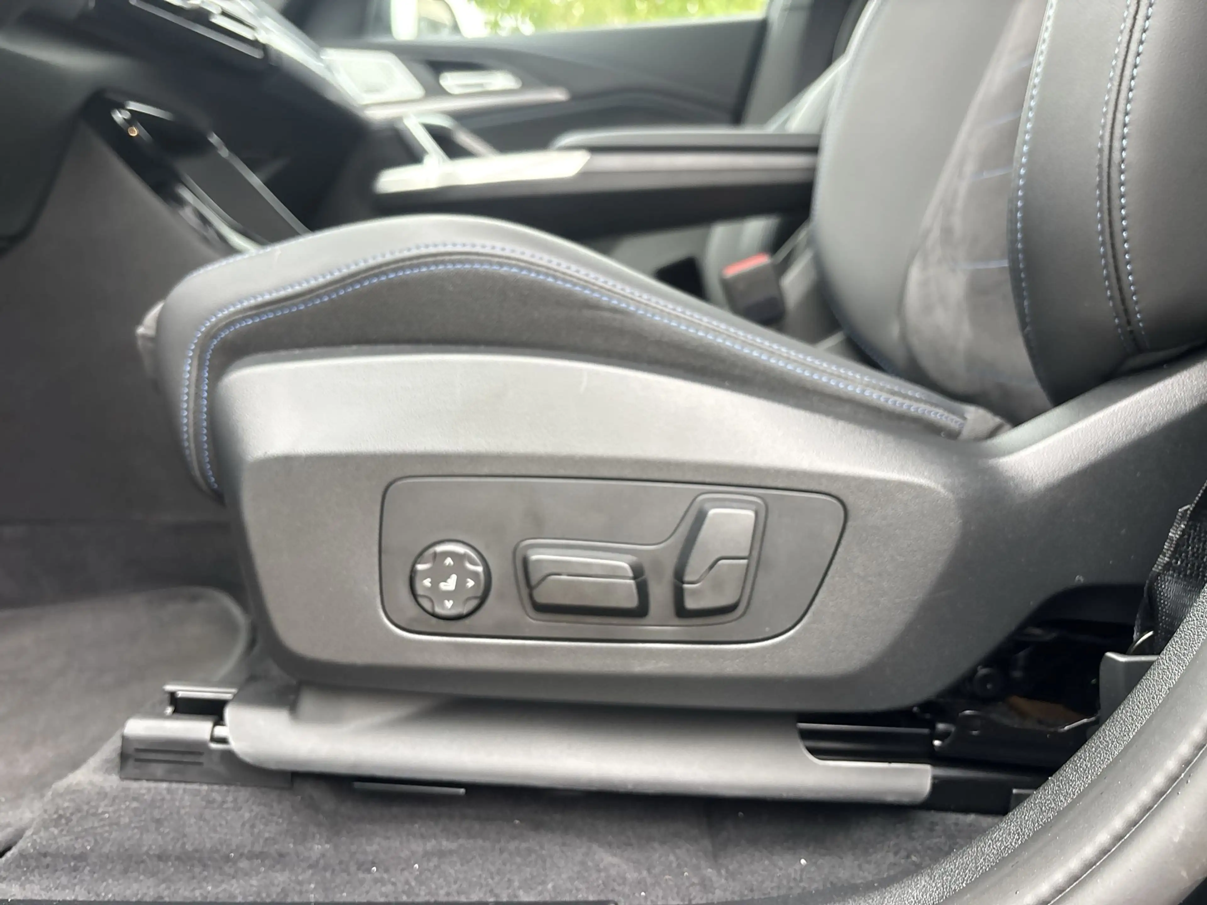 BMW X1 xDrive30e ELEKT. STOEL|ACHT. CAM|PANO|KEYLESS|CRUI — photo 4