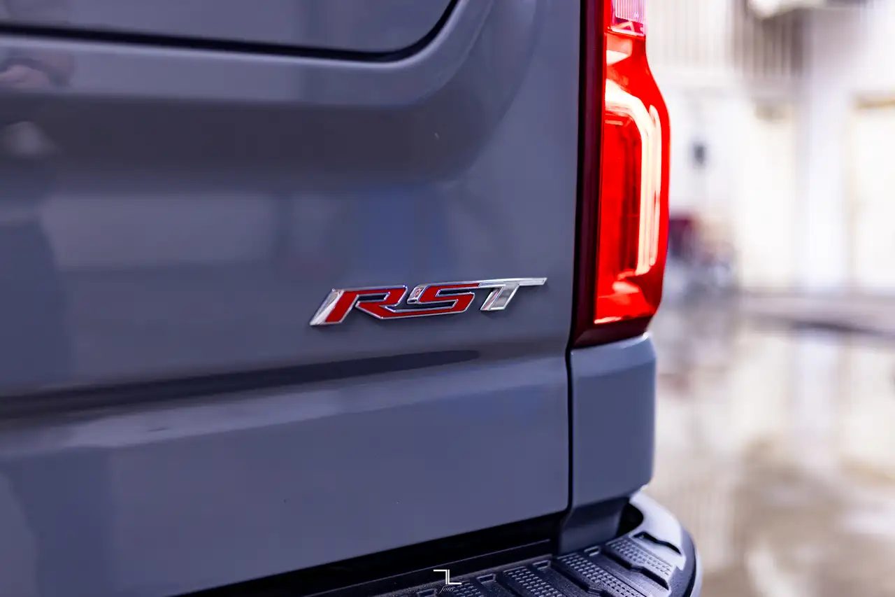 Chevrolet Silverado 1500 снимка Chevrolet Silverado 1500