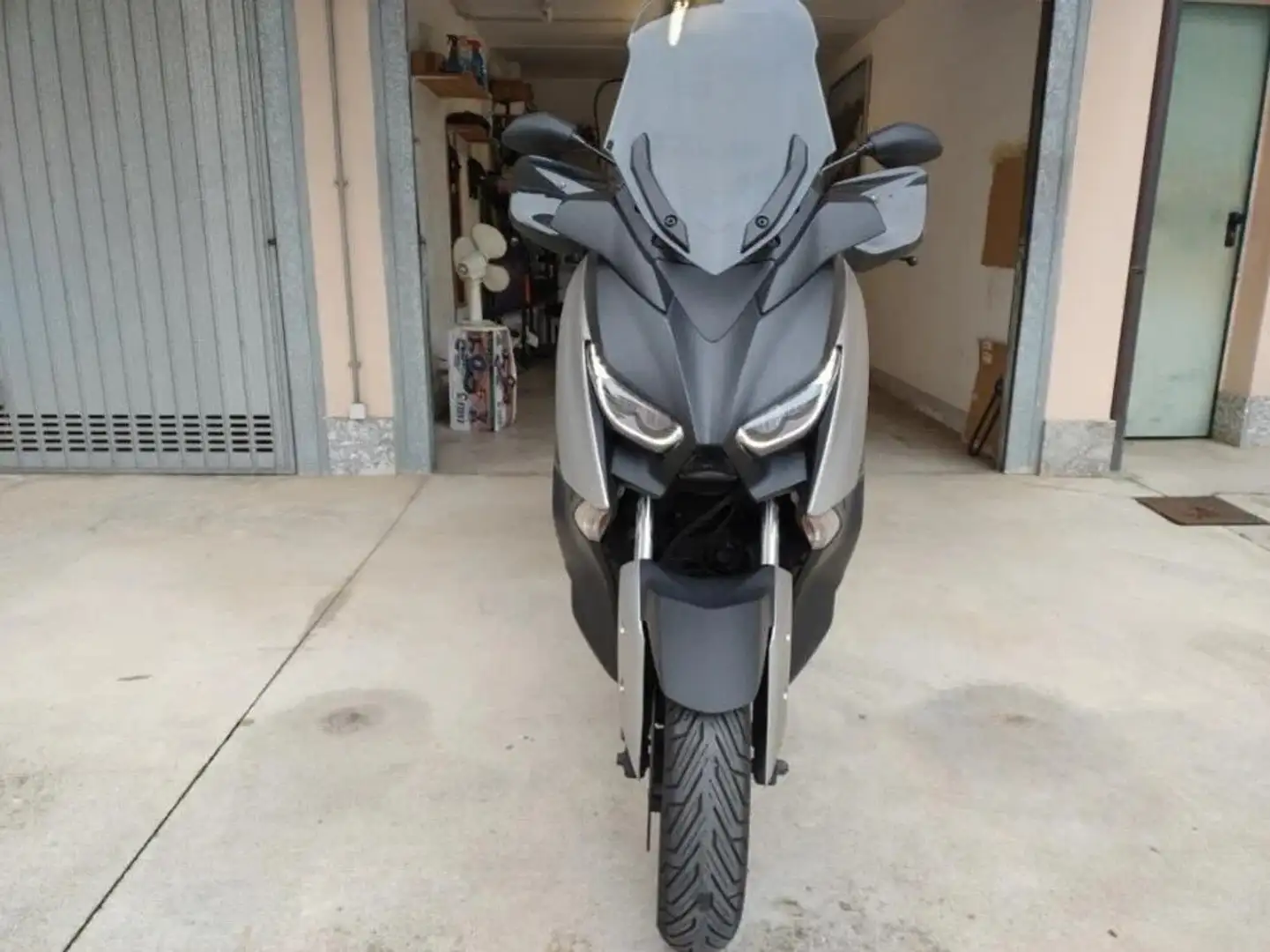 Yamaha X-Max 300 Grigio - 1