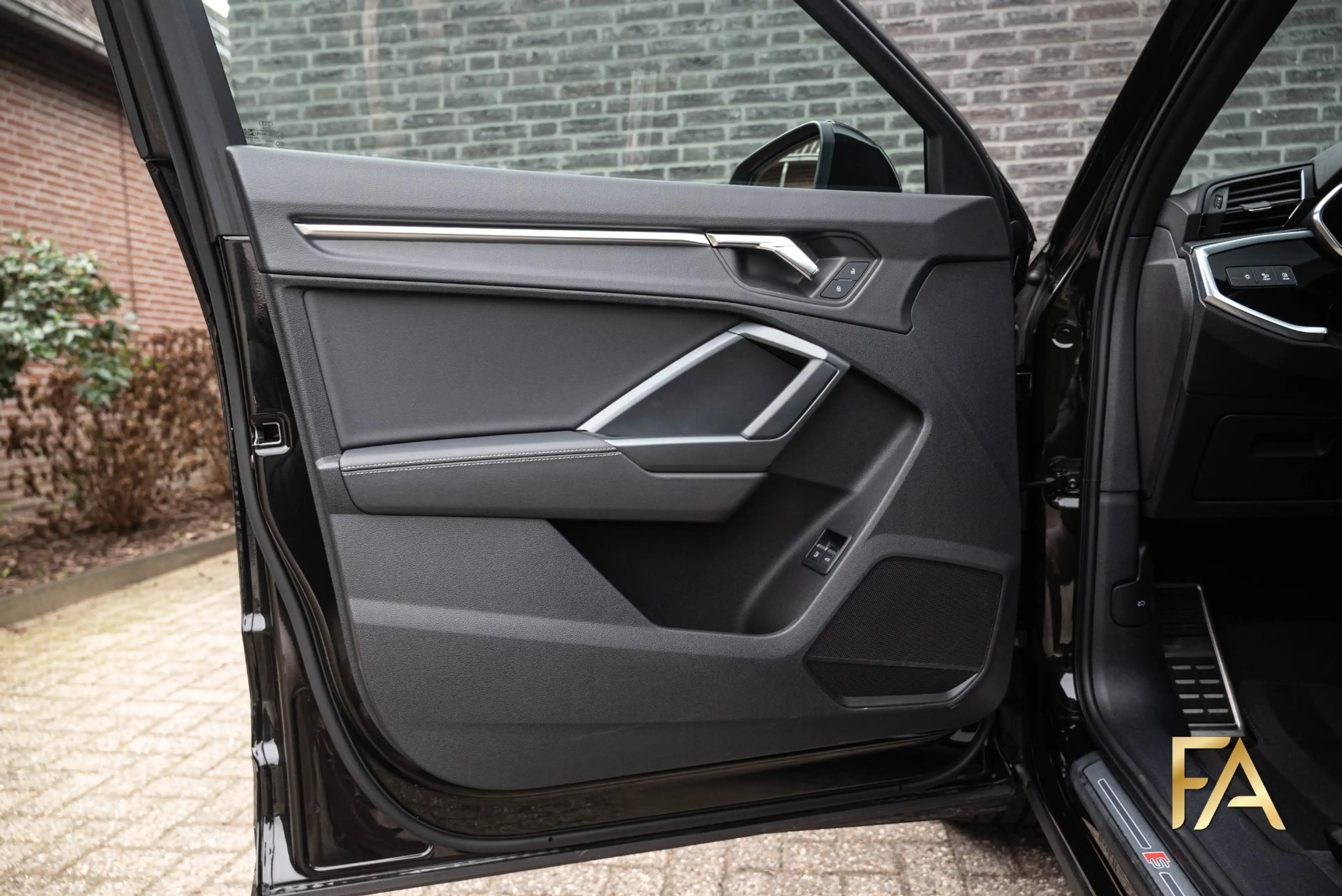 Audi Q3 Sportback 45 TFSI e S Line 20Inch|Fullblack|245PK — photo 15