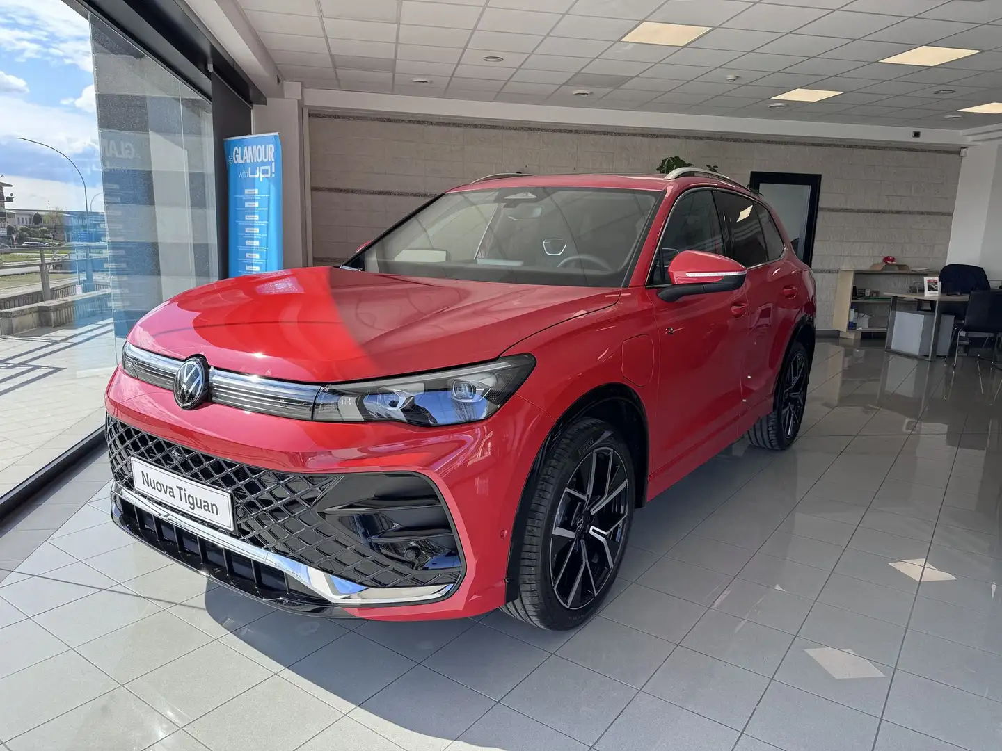 Volkswagen Tiguan 1.5 TSI eHybrid DSG R-Line Plus Rosso - 1