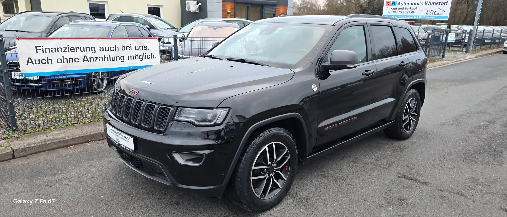 Jeep Grand Cherokee 3.0 CRD Trailhawk Schwarz - 1