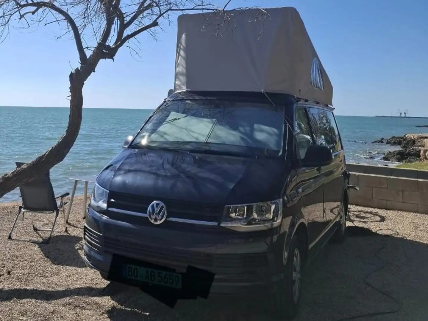 Volkswagen T6 California Coast 2.0 TDI Modrá - 1
