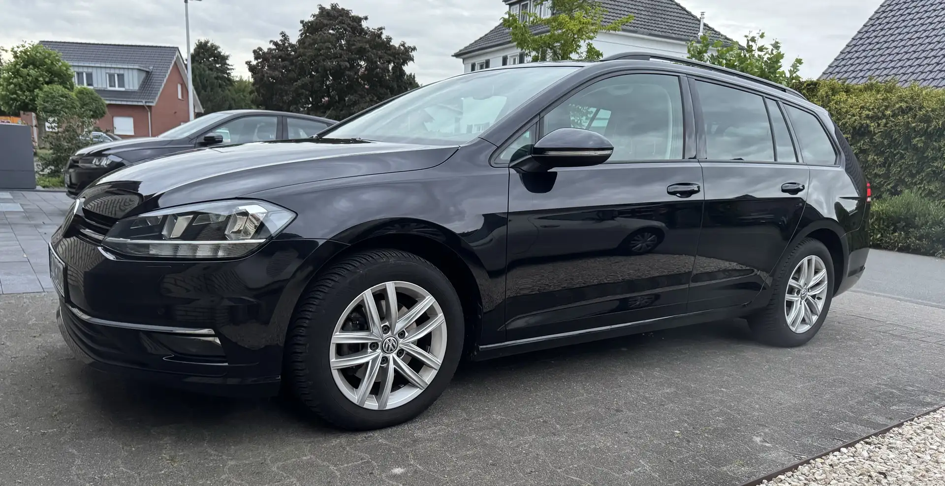 Volkswagen Golf Variant Golf VII Comfortline DSG | ACC | AHK | uvm. Schwarz - 2