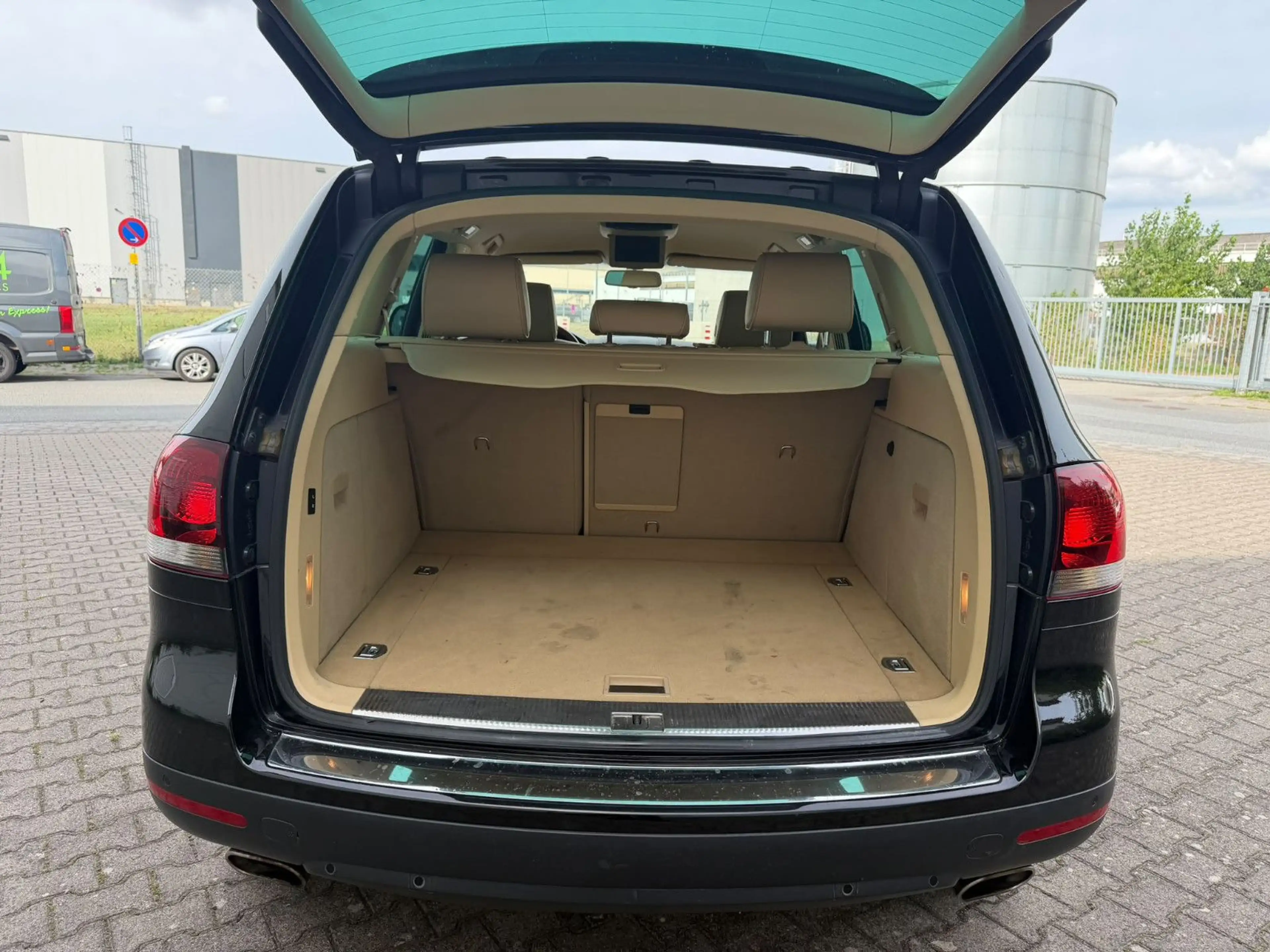 Volkswagen Touareg 3.0 V6 TDI /1 Jahr Garantie/ TÜV NEU — photo 14