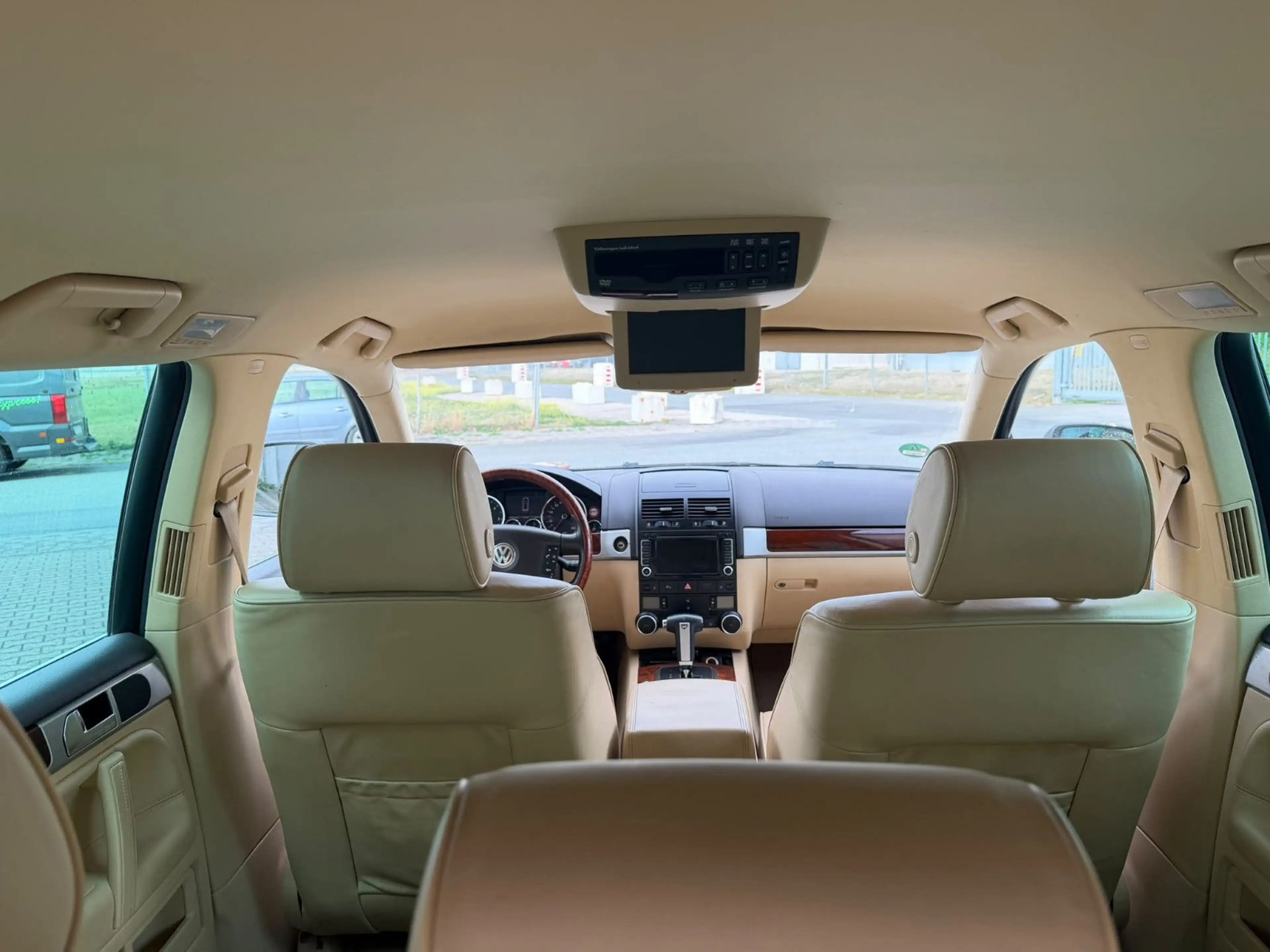 Volkswagen Touareg 3.0 V6 TDI /1 Jahr Garantie/ TÜV NEU — photo 10