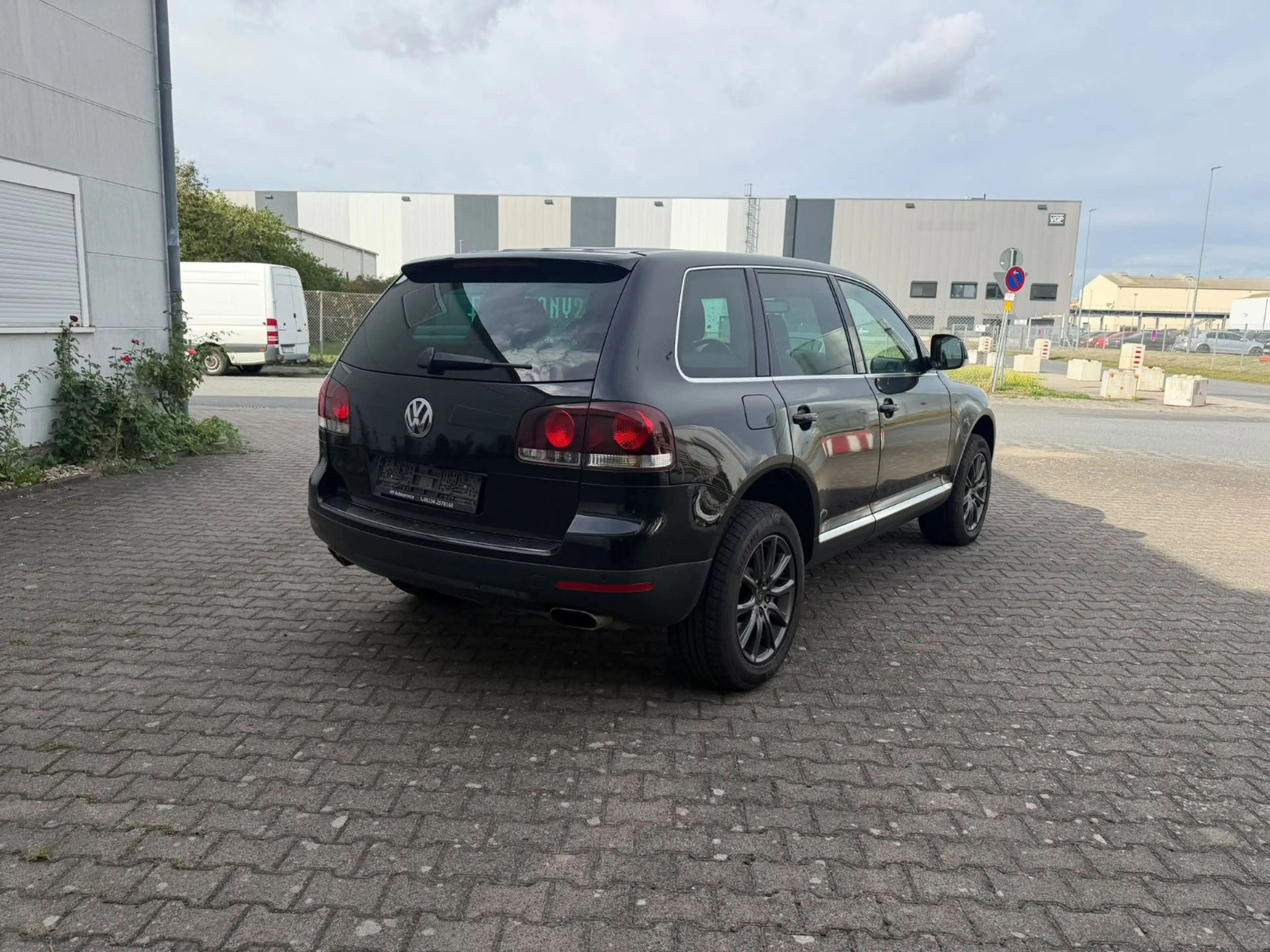Volkswagen Touareg 3.0 V6 TDI /1 Jahr Garantie/ TÜV NEU — photo 3