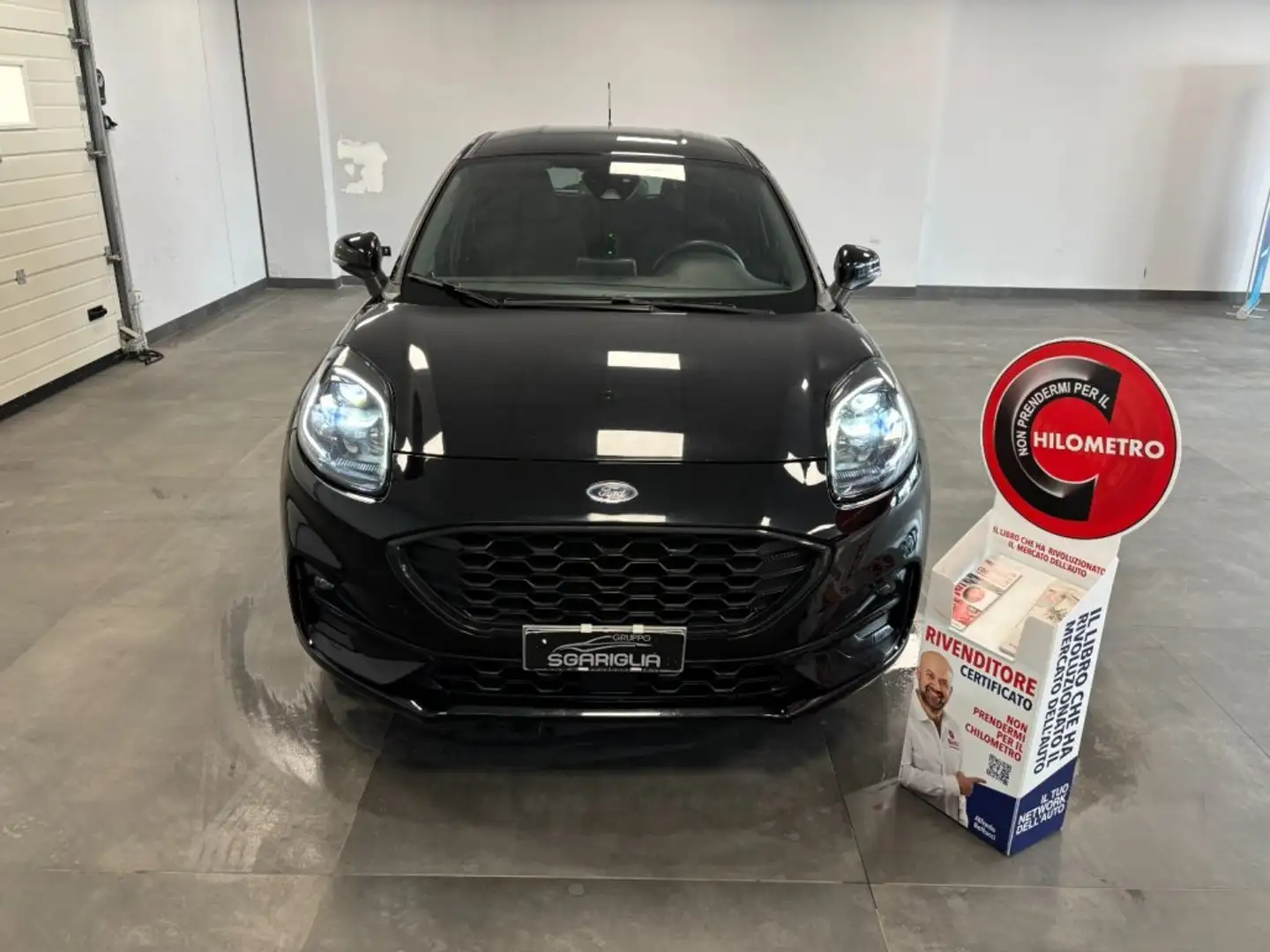 Ford Puma 1.0 Benzina ST-Line Hybrid Schwarz - 2