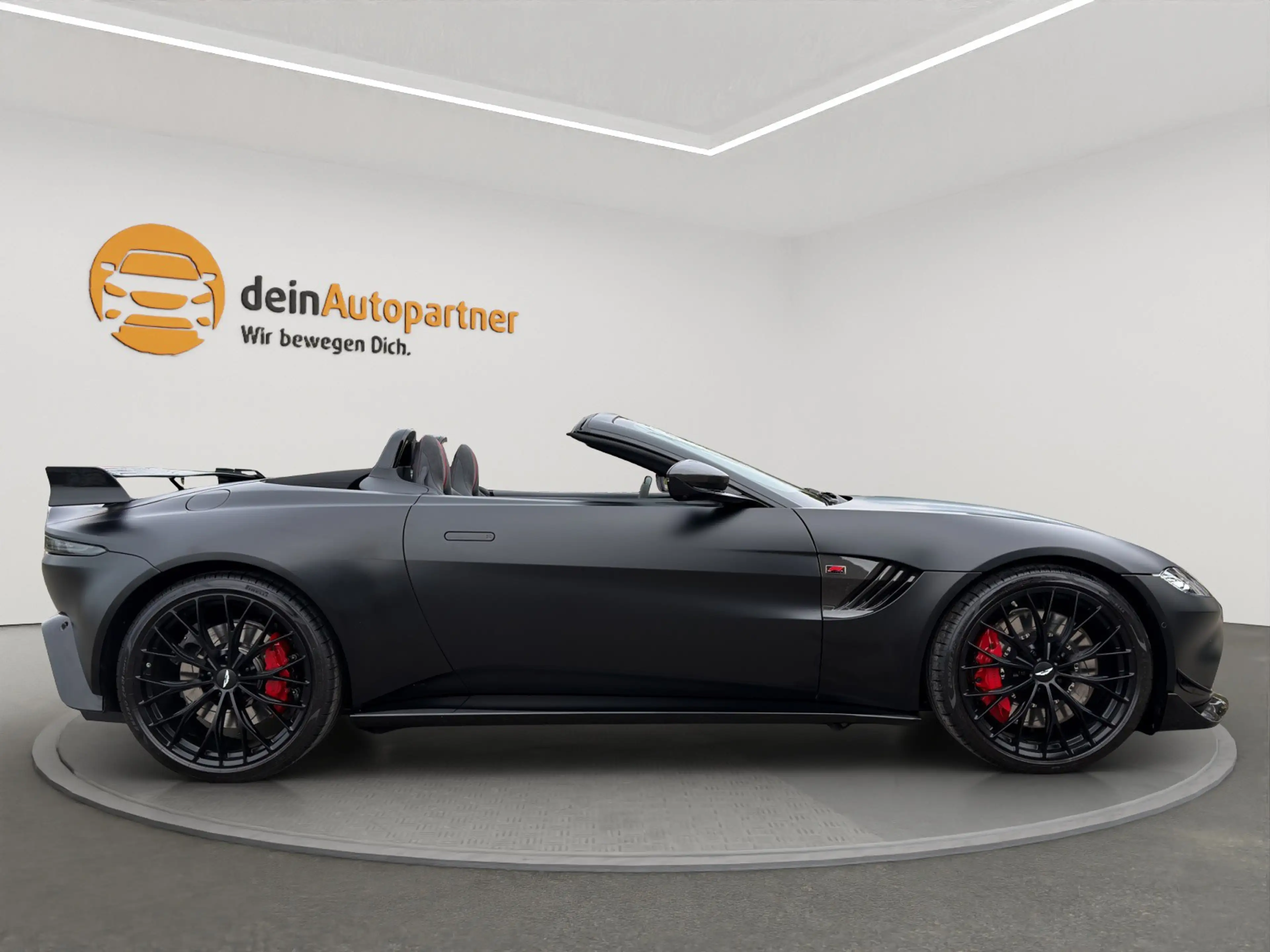 Aston Martin V8 Vantage Roadster  F1 Edition 360 CARBON AERO JET B — photo 4
