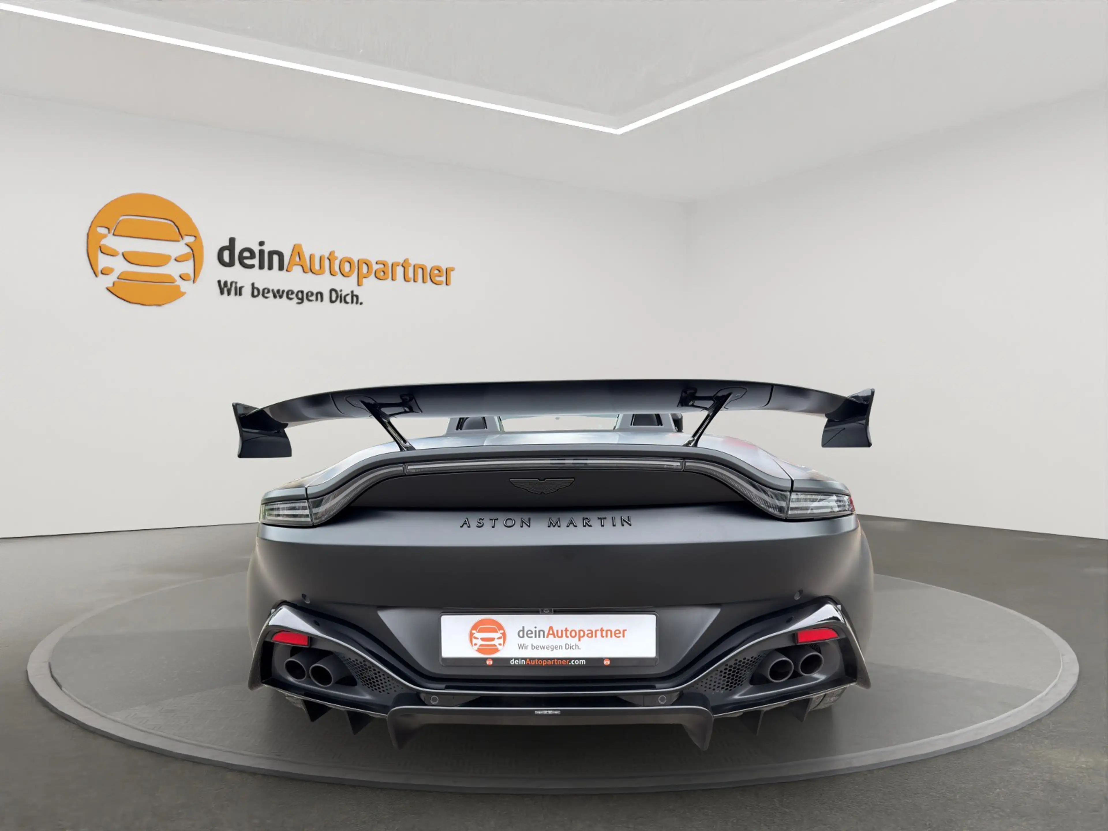 Aston Martin V8 Vantage Roadster  F1 Edition 360 CARBON AERO JET B — photo 9