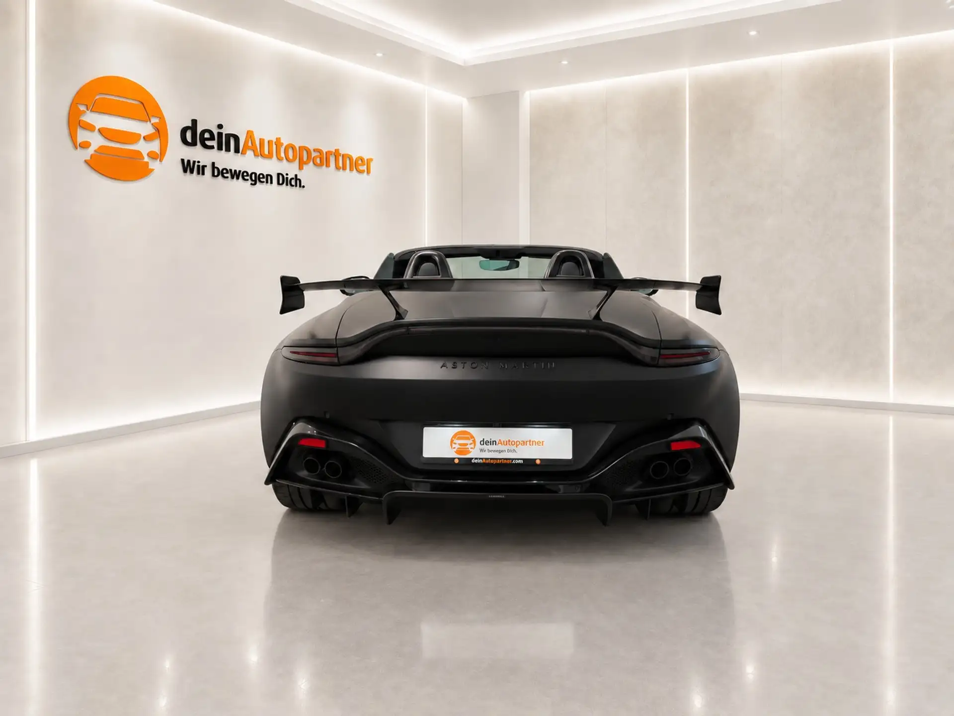애스턴마틴 밴티지 V8 Coupe 2022 검정 사진 6