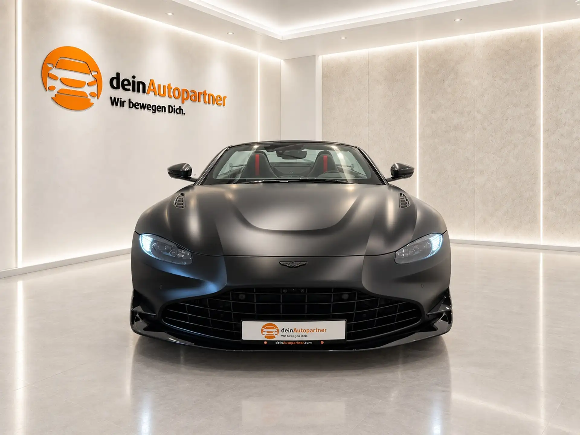 애스턴마틴 밴티지 V8 Coupe 2022 검정 사진 2