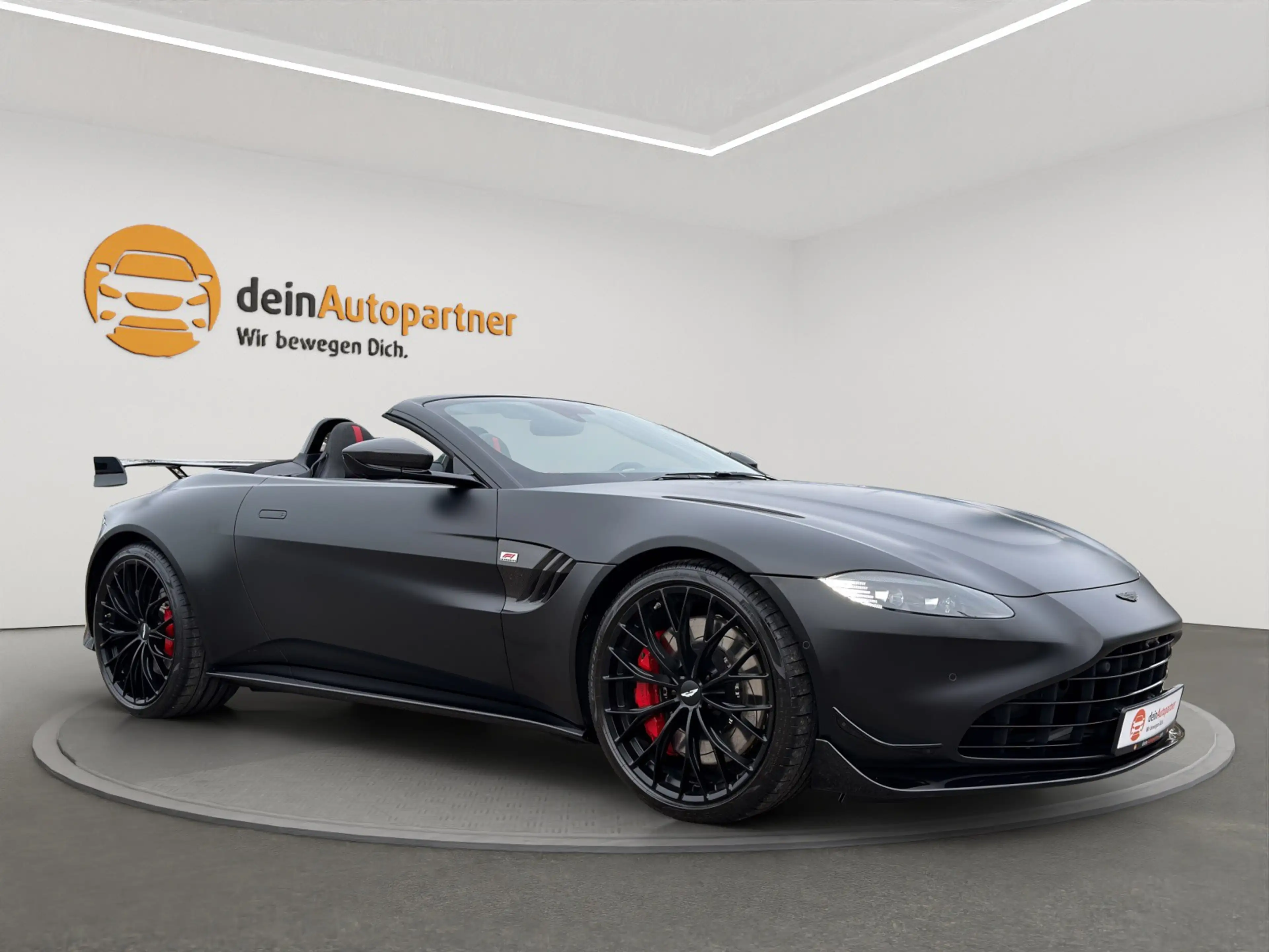 Aston Martin V8 Vantage Roadster  F1 Edition 360 CARBON AERO JET B — photo 3