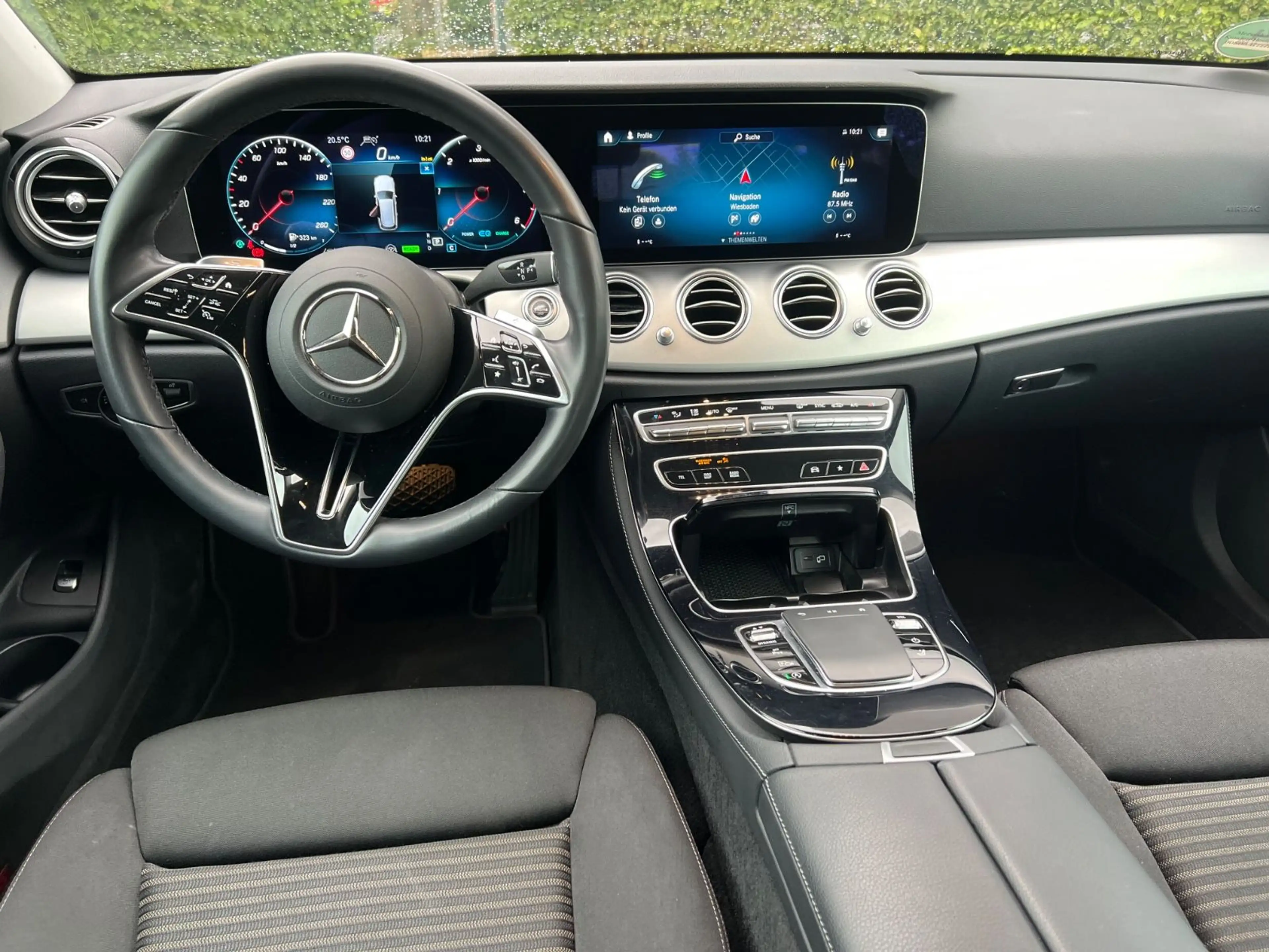 Mercedes-Benz E 220 E -Klasse T-Modell E 220 d — photo 12