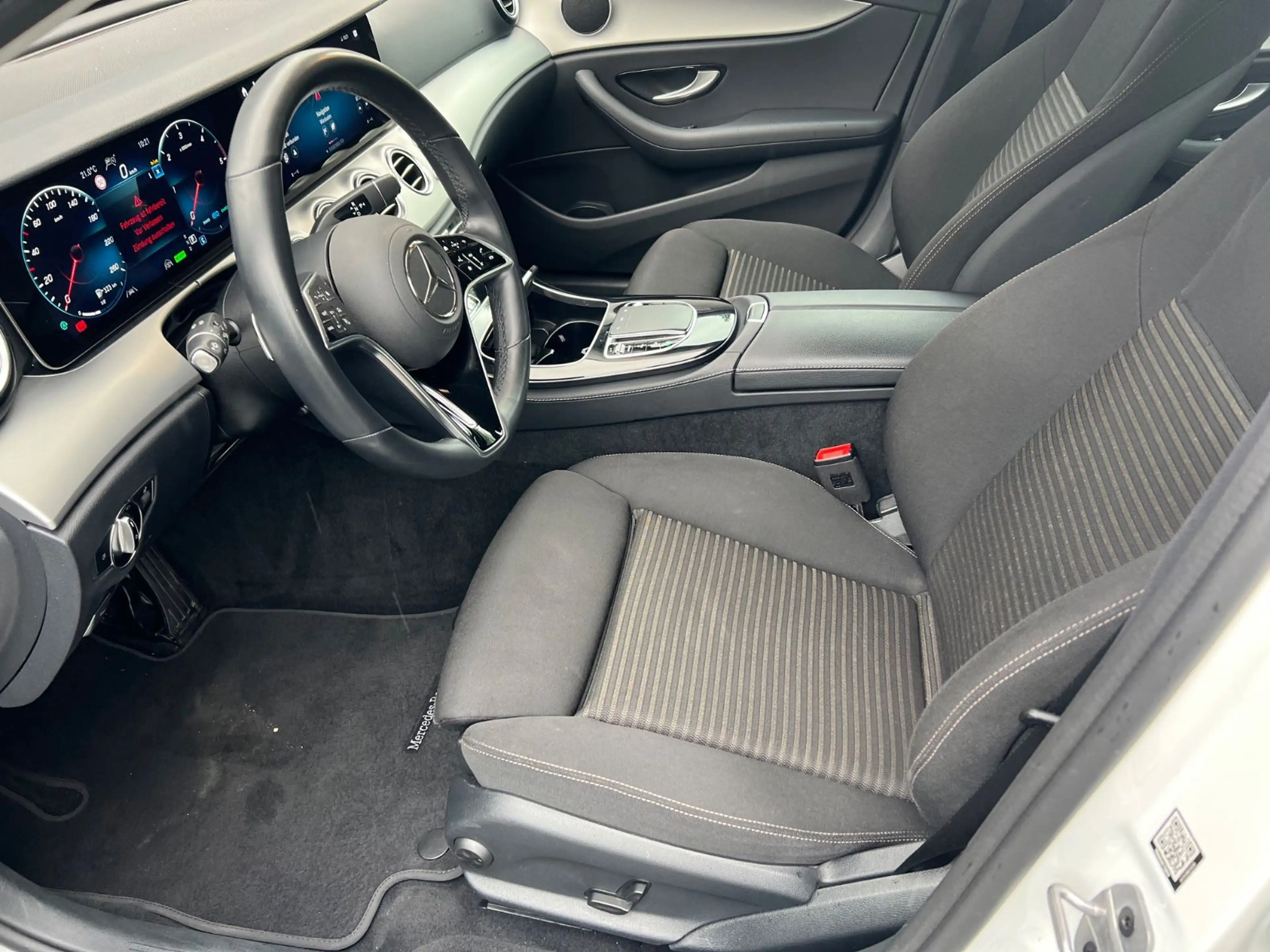 Mercedes-Benz E 220 E -Klasse T-Modell E 220 d — photo 11