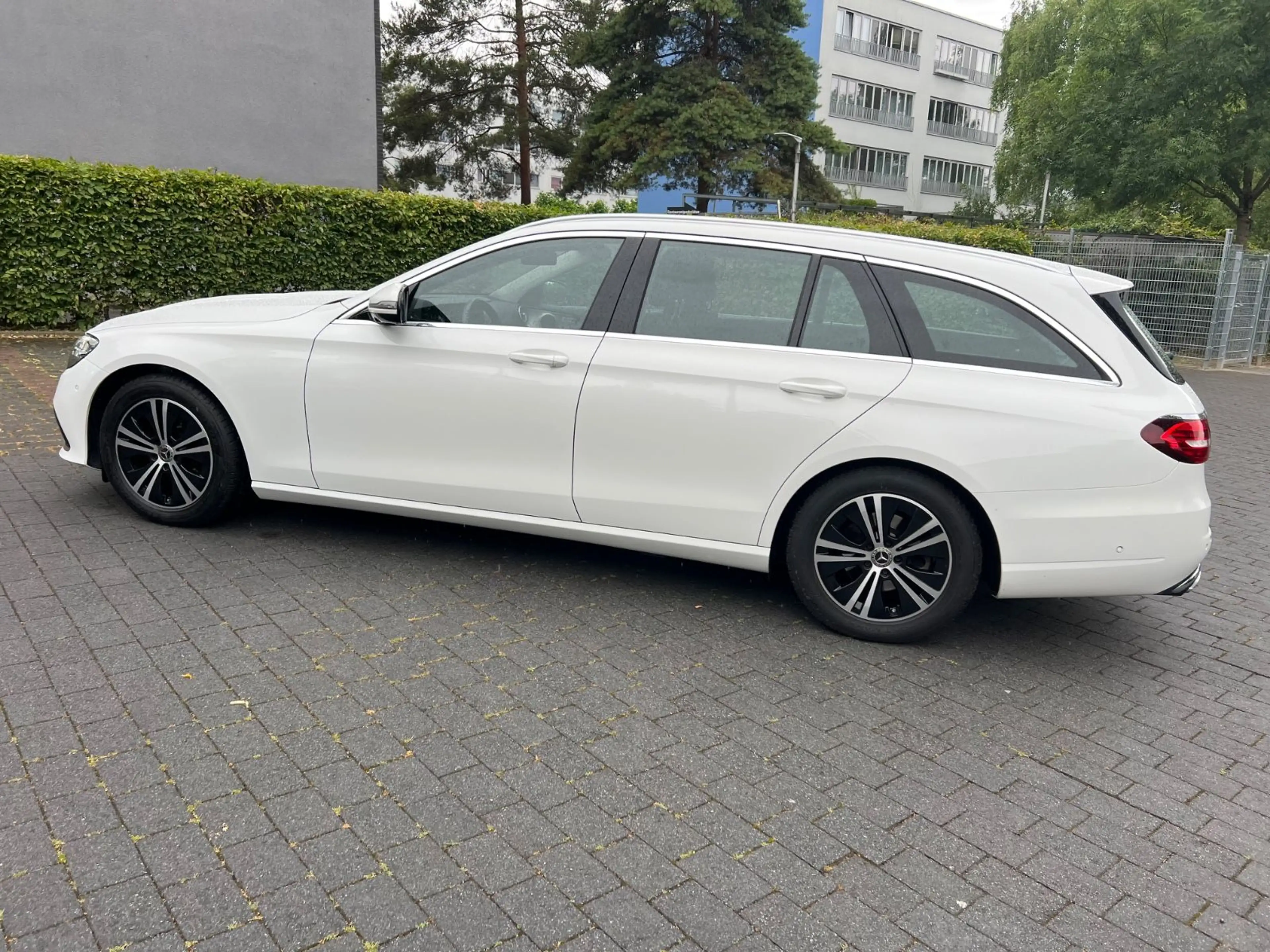 Mercedes-Benz E 220 E -Klasse T-Modell E 220 d — photo 6