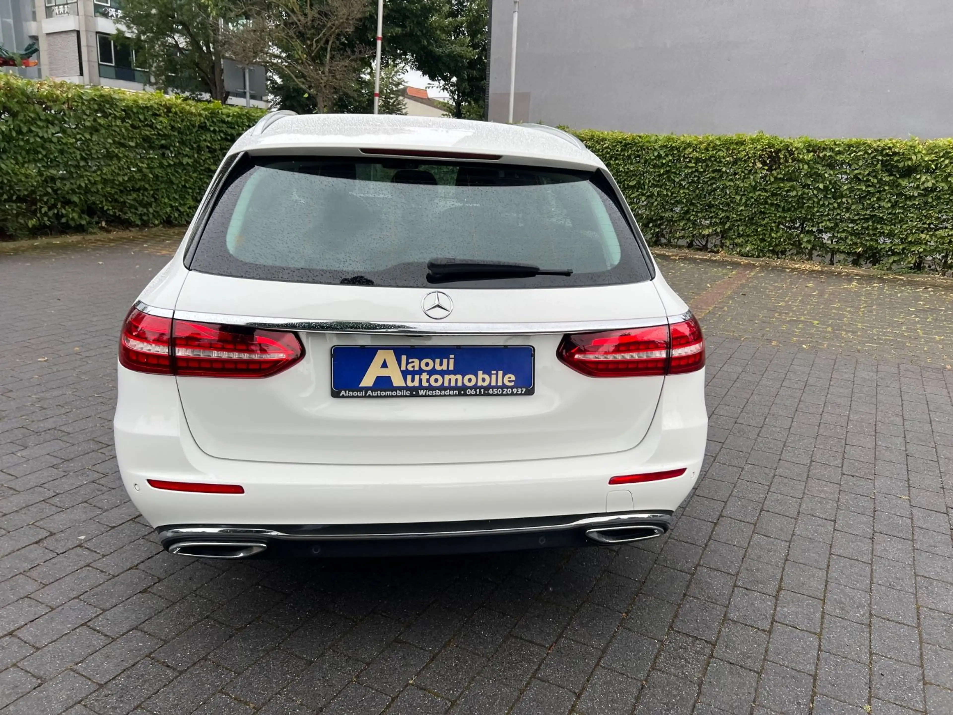 Mercedes-Benz E 220 E -Klasse T-Modell E 220 d — photo 4