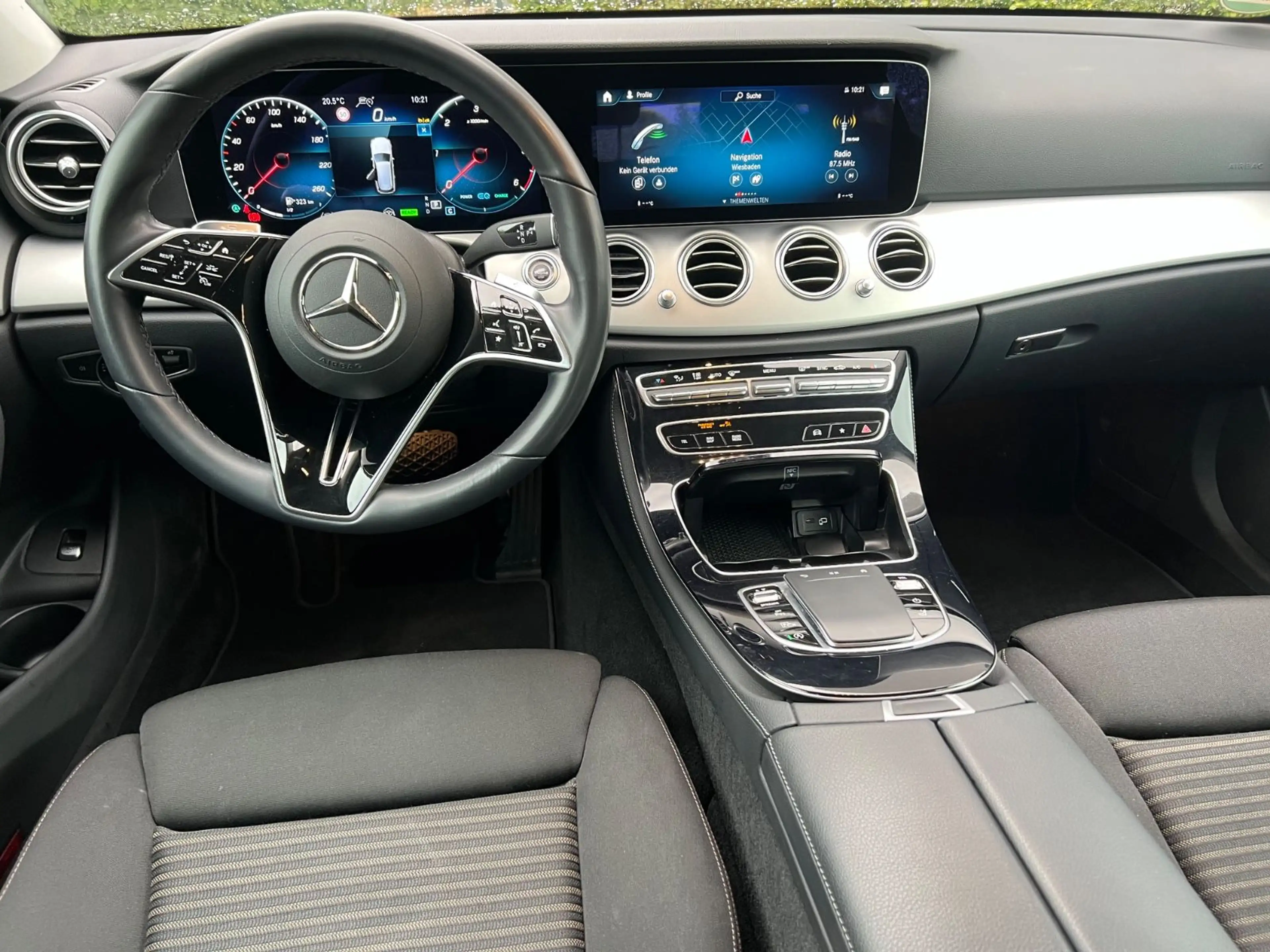Mercedes-Benz E 220 E -Klasse T-Modell E 220 d — photo 13