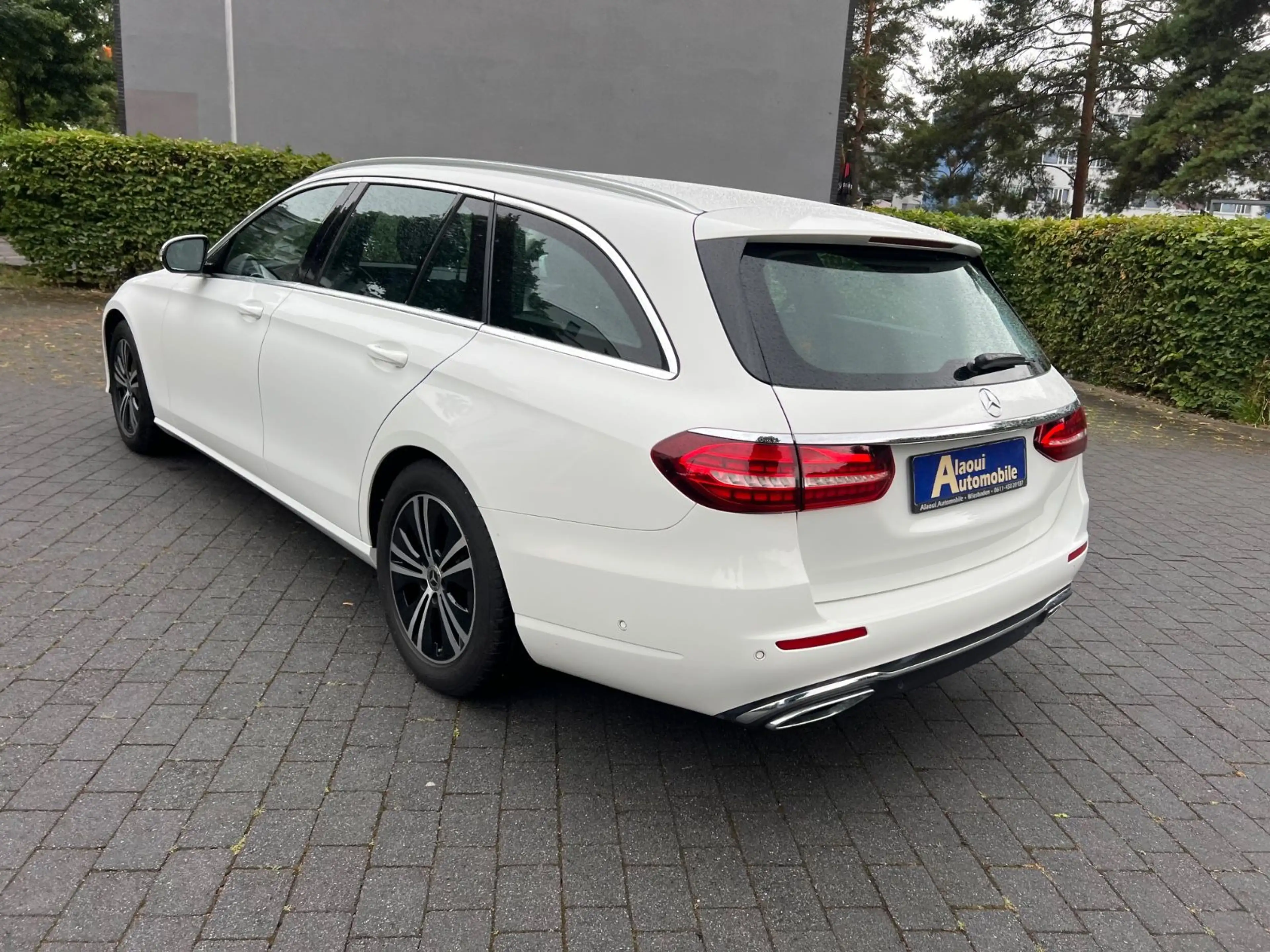 Mercedes-Benz E 220 E -Klasse T-Modell E 220 d — photo 5