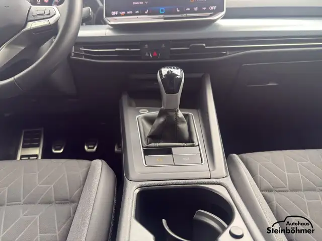 Volkswagen Golf view 22