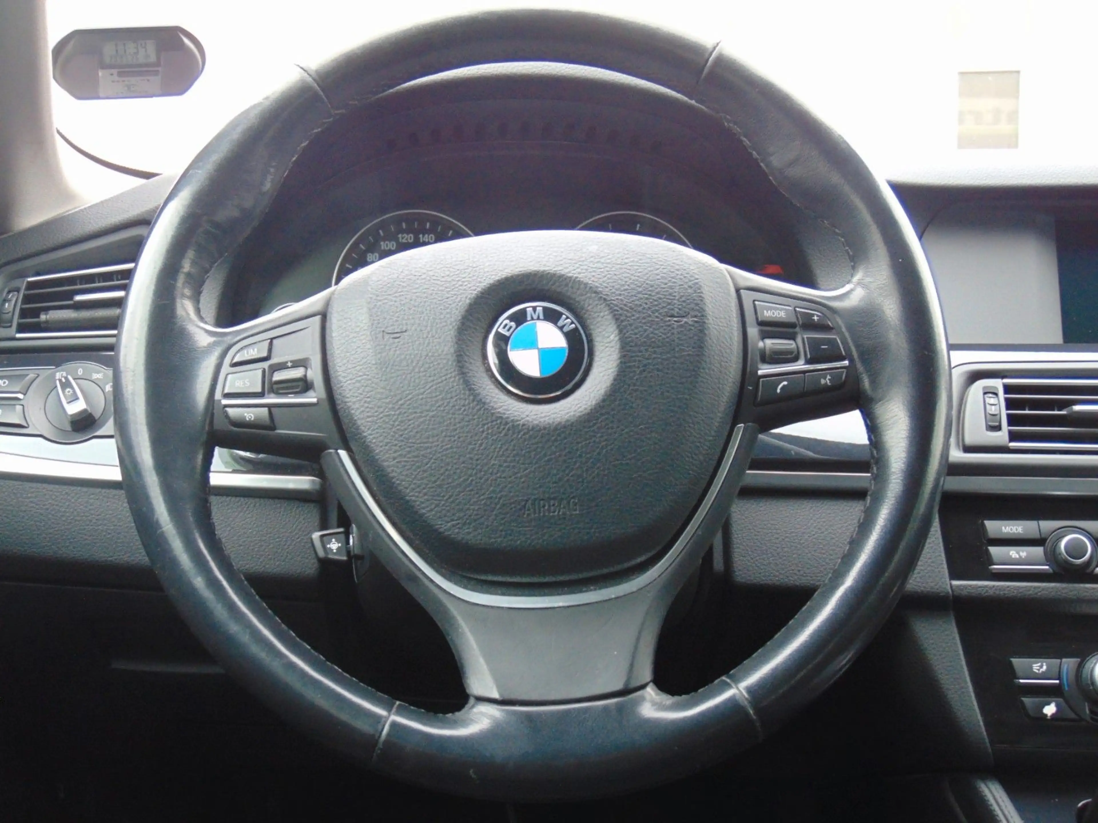 BMW 525 Touring 525 d*AUTOM.*PDC*CAM*ALU*SHZ*XENON*STHZ — photo 13