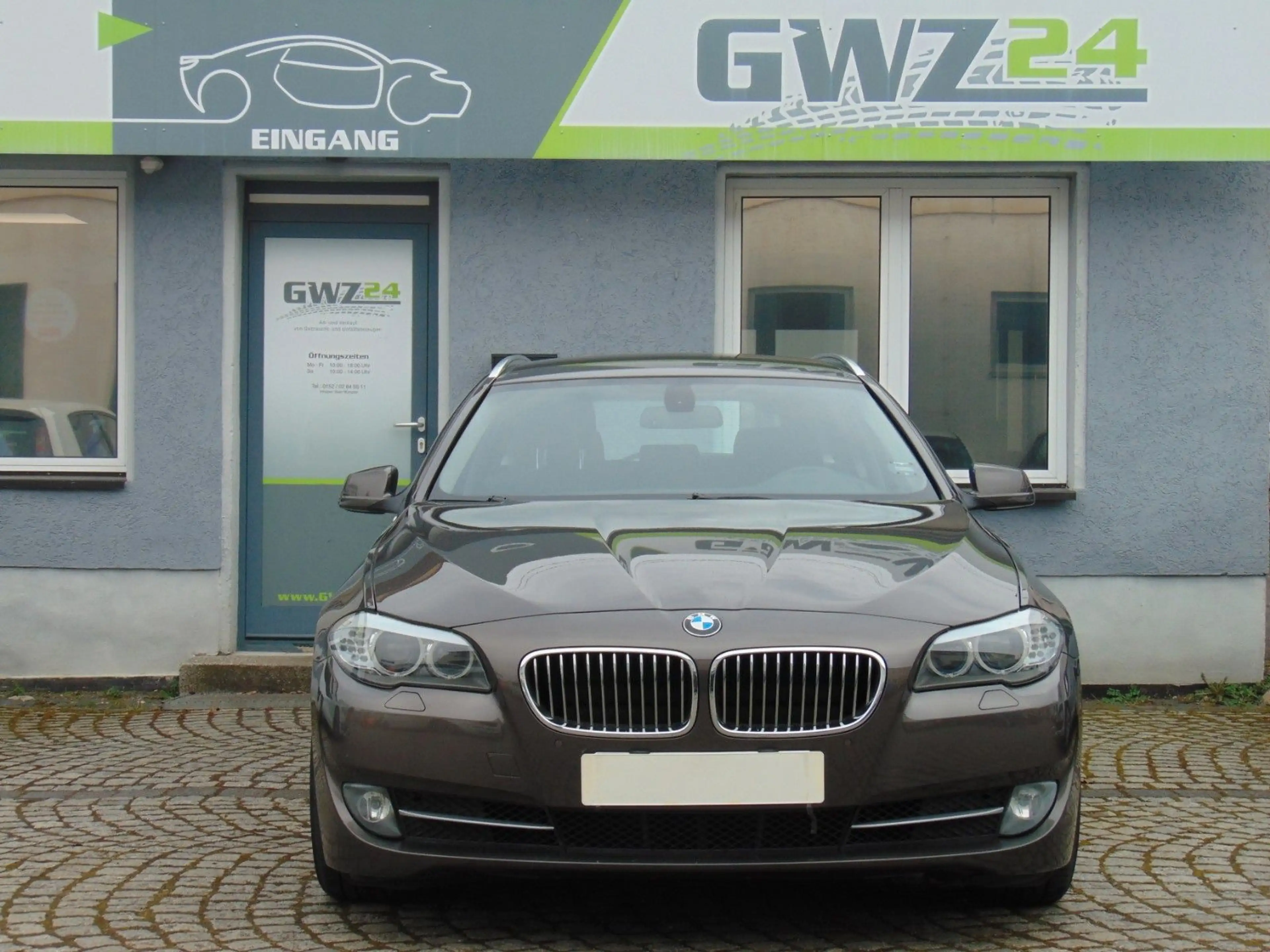 BMW 525 Touring 525 d*AUTOM.*PDC*CAM*ALU*SHZ*XENON*STHZ — photo 2