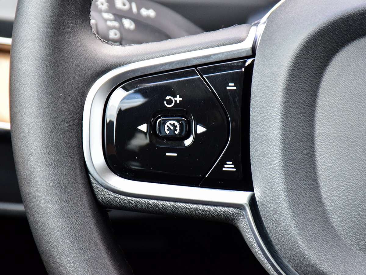 2024 Volvo XC90 B6 AWD Core Bright Theme 7-Seater thumb 21