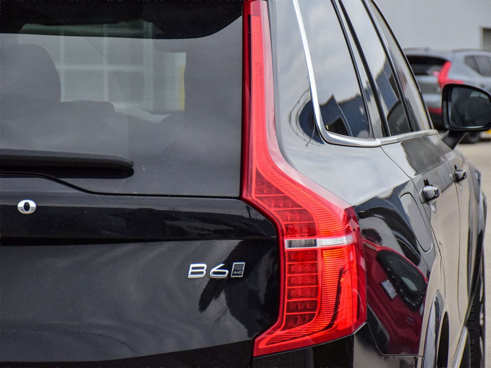 2024 Volvo XC90 B6 AWD Core Bright Theme 7-Seater thumb 9