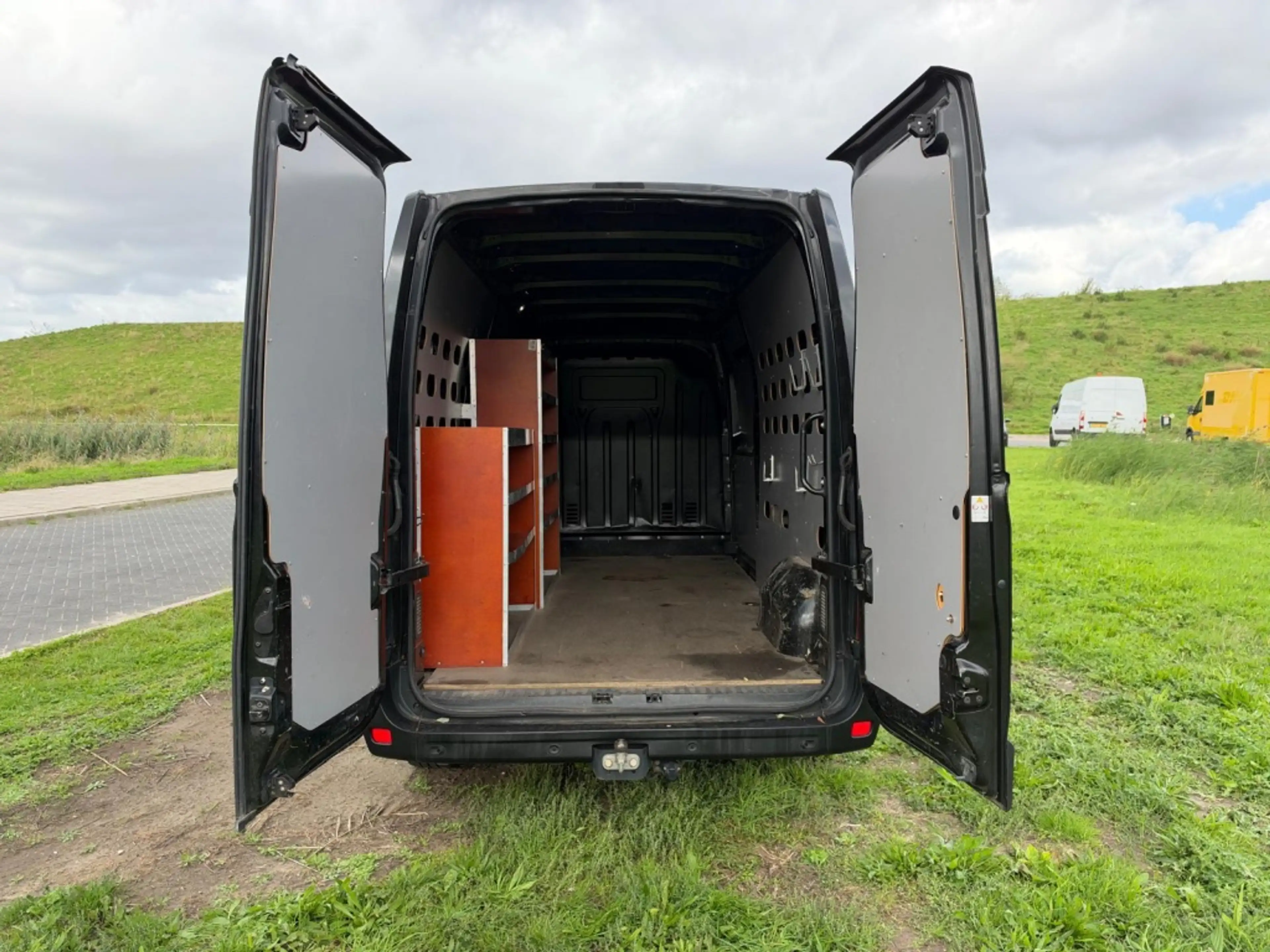Renault Master T35 2.3 dCi L1H2 En. — photo 14