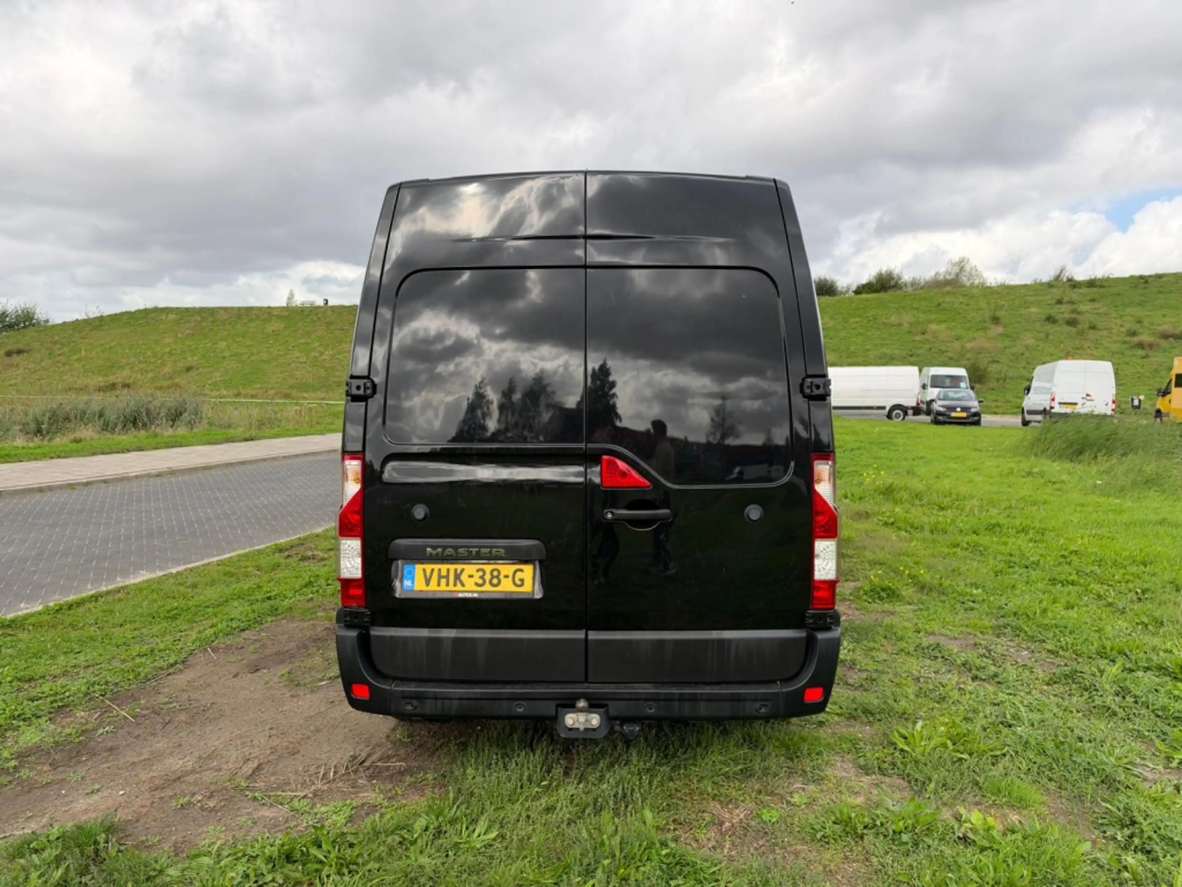 Renault Master T35 2.3 dCi L1H2 En. — photo 13