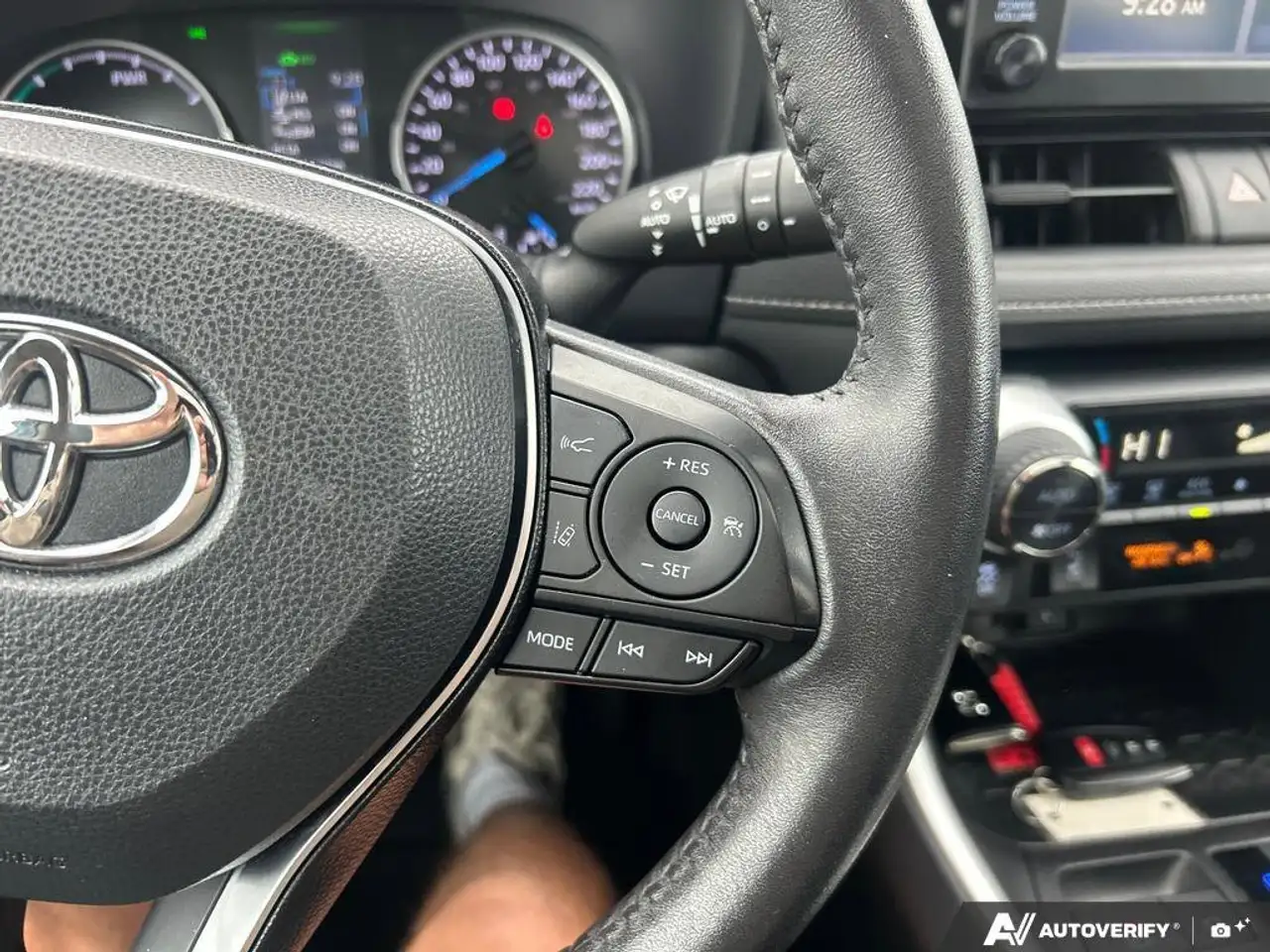 Toyota RAV 4 снимка Toyota RAV 4