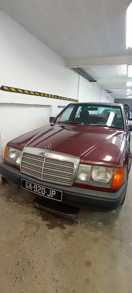 Mercedes-Benz E 200 W124, foto 3