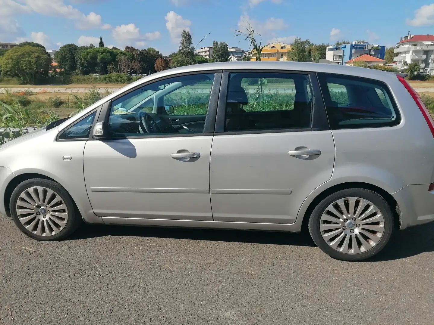 Ford C-Max 2.0 Titanium Gpl 145cv - 1