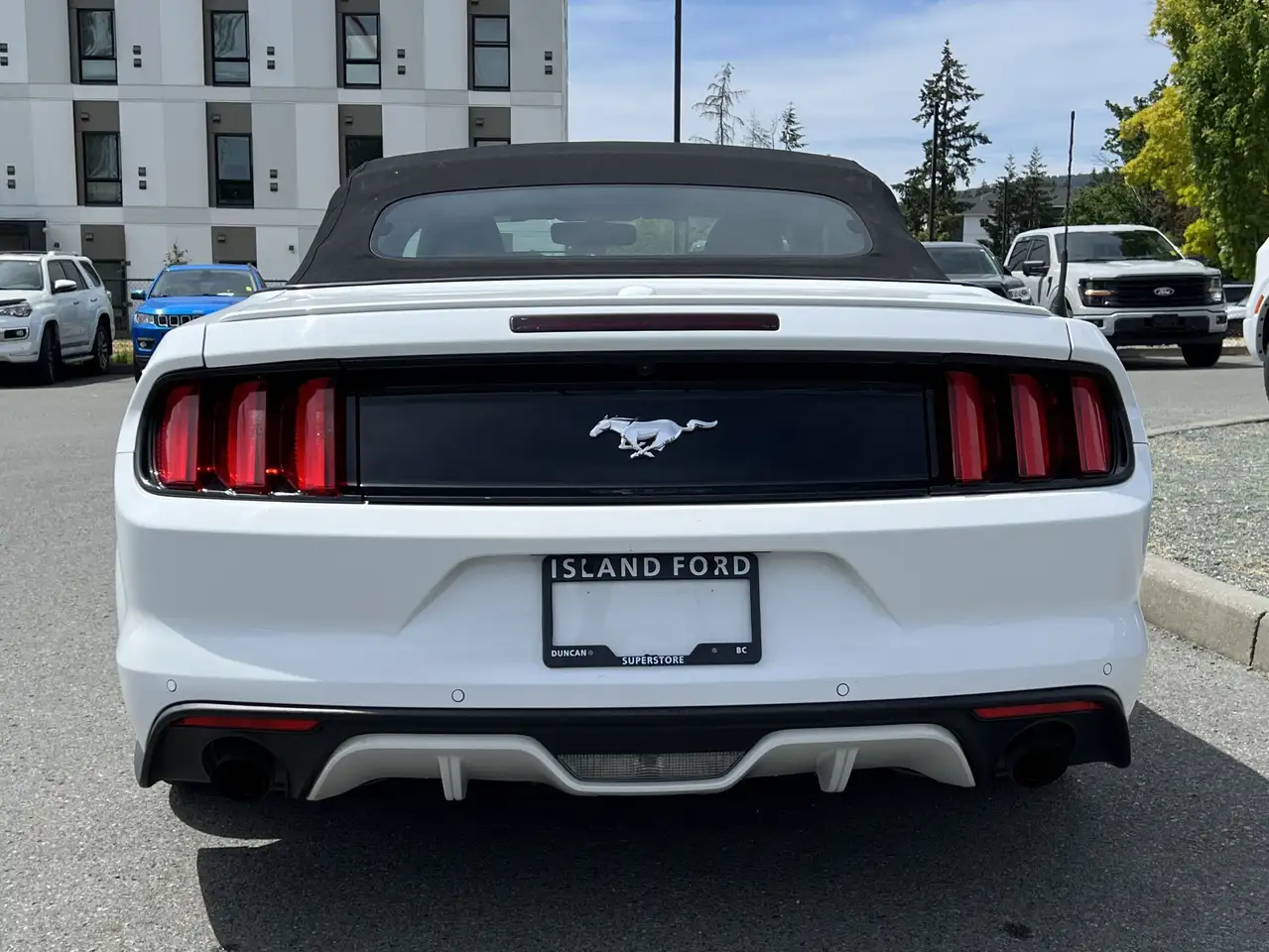 Ford Mustang снимка Ford Mustang