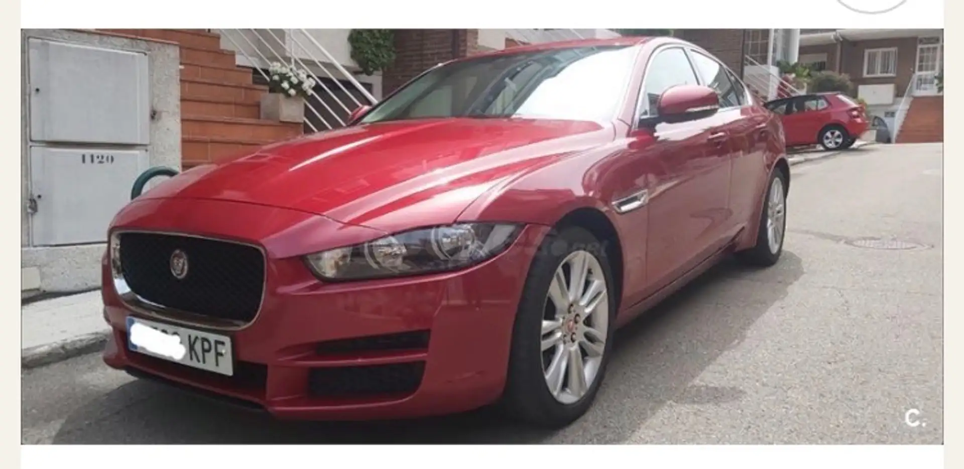 Jaguar XE XE 2.0 I4 Pure AWD Aut. 300 Pure Rojo - 1