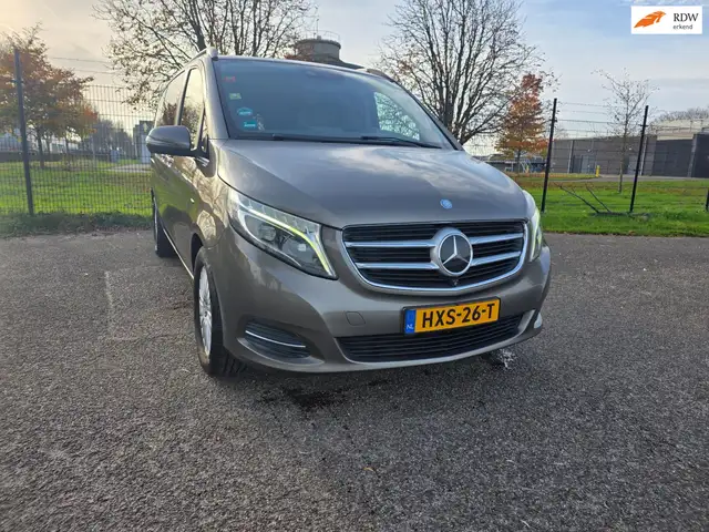 Mercedes-Benz V 250 BlueTEC Lang Edition 1