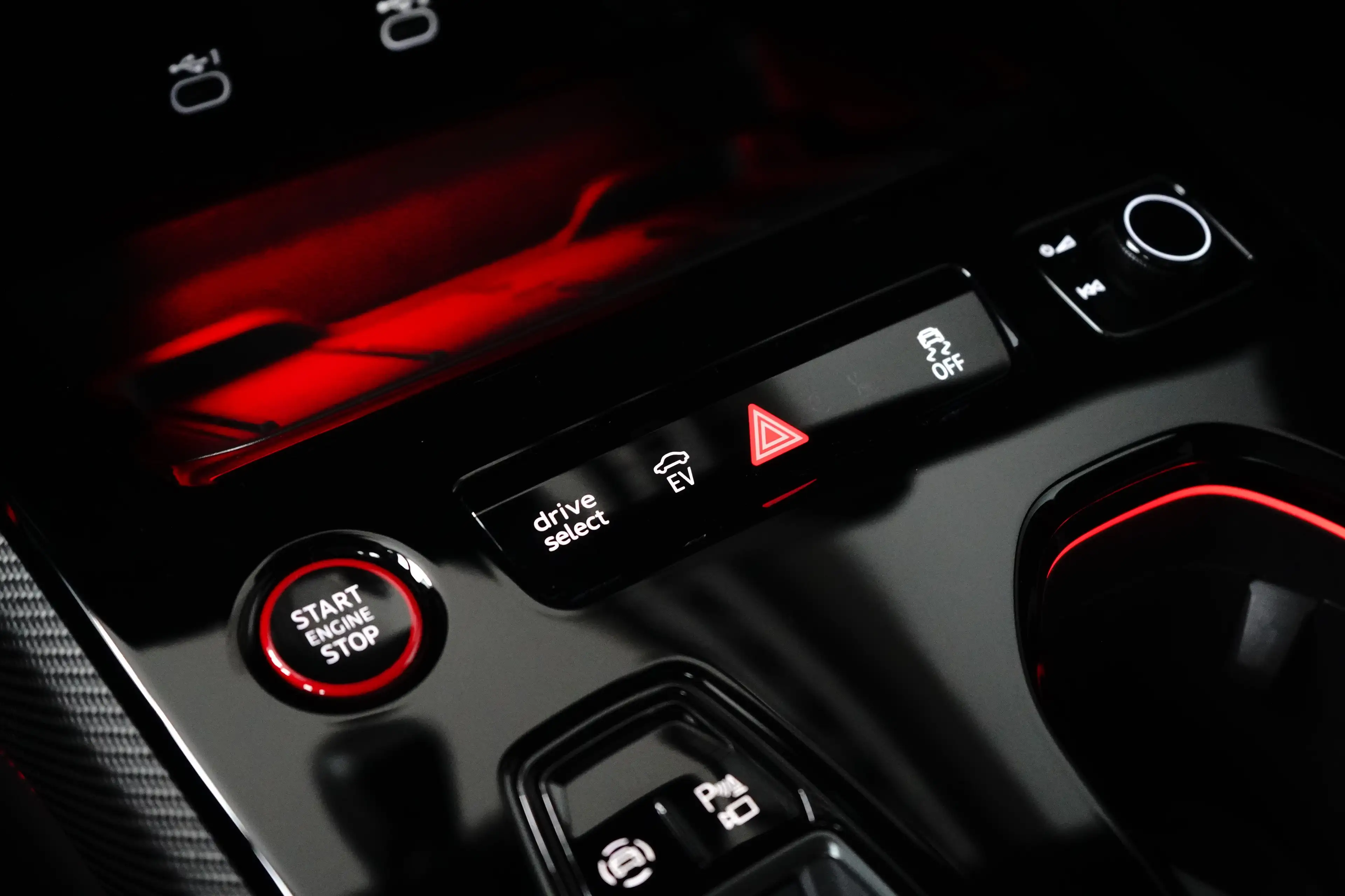 Audi RS5 Avant e-hybrid 470 kW / 639 PK — photo 36