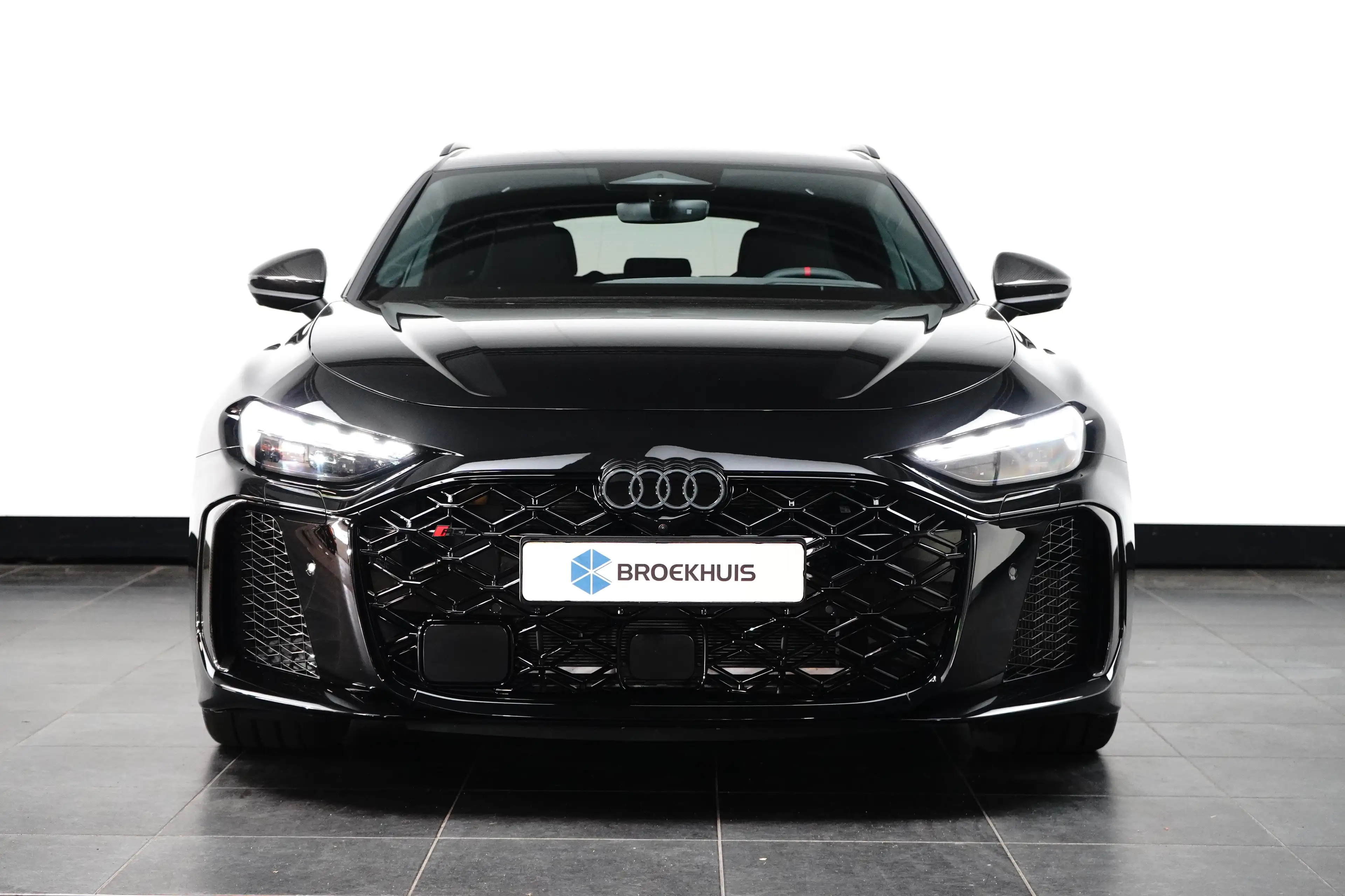 Audi RS5 Avant e-hybrid 470 kW / 639 PK — photo 2
