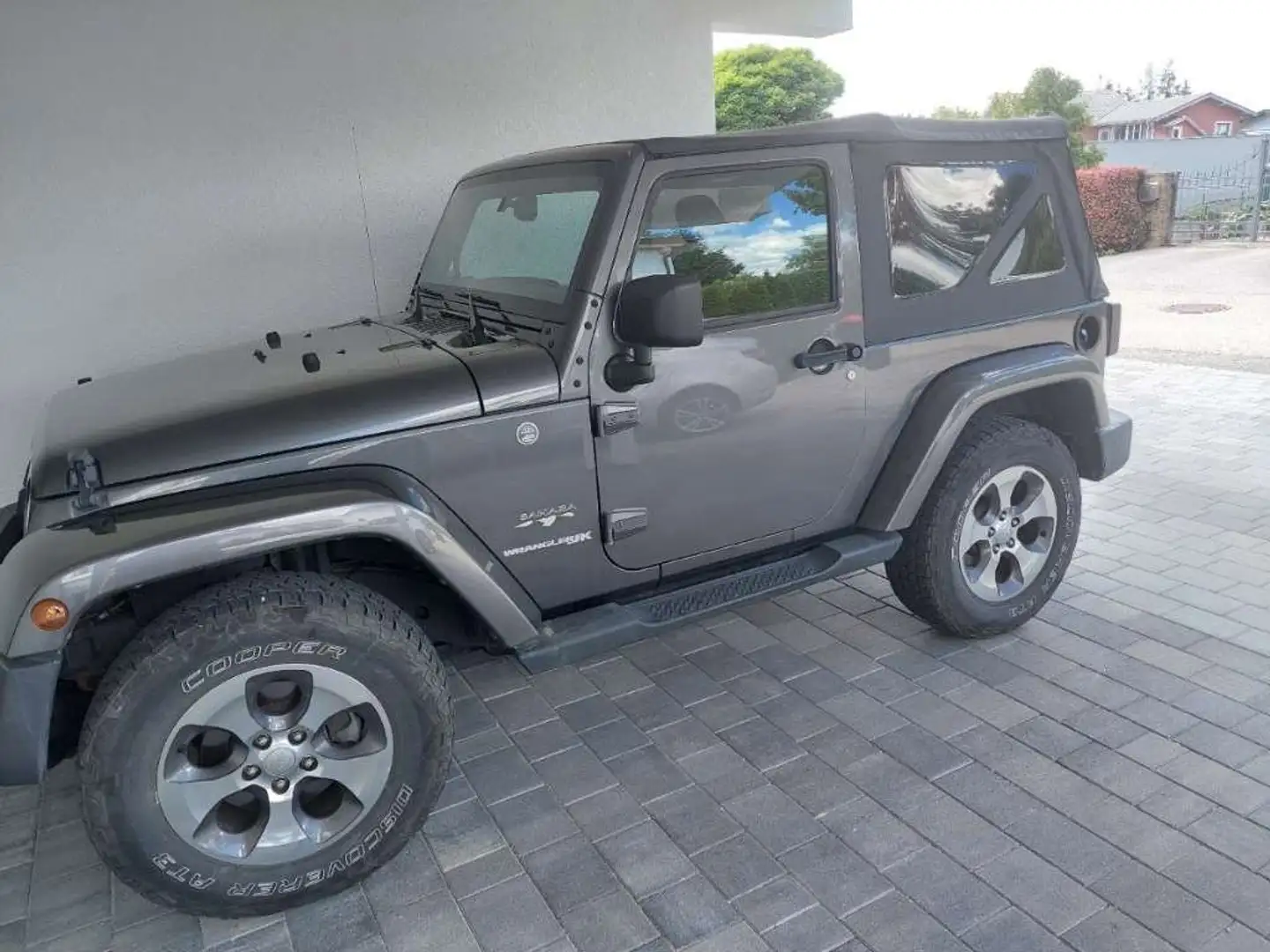 Jeep Wrangler Wrangler Sahara 2,8 CRD Aut. Sahara Grau - 2