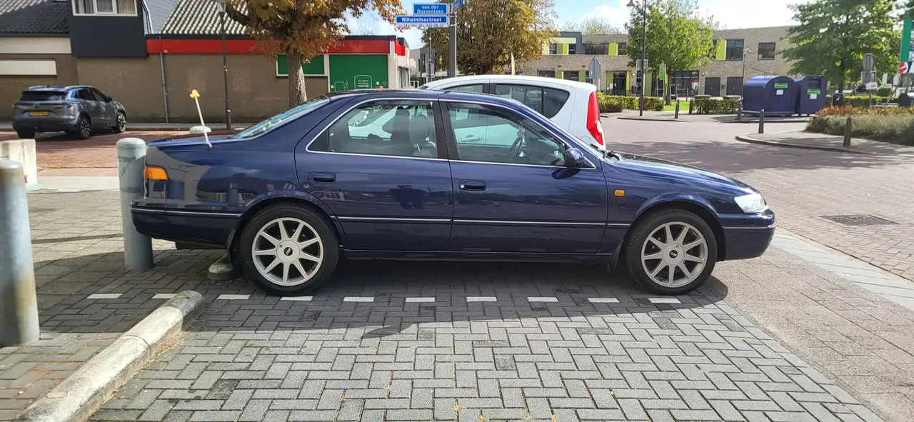 Toyota Camry 2.2i GL, foto 3