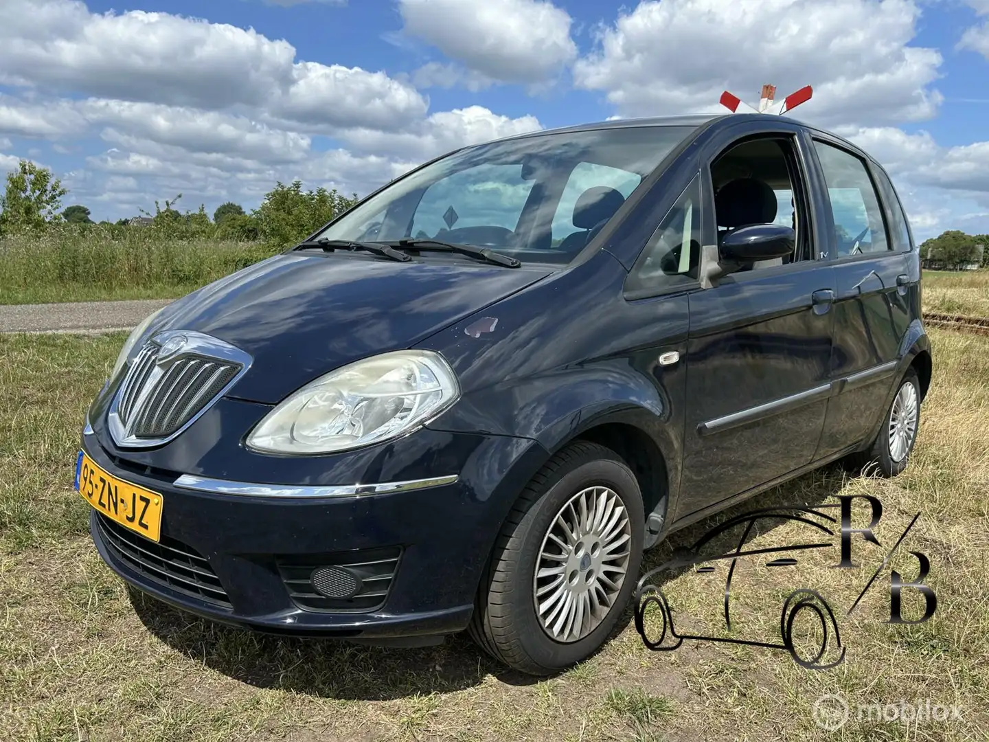 Lancia MUSA 1.4 Argento IJSKOUDE AIRCO MOOIE AUTO Albastru - 1
